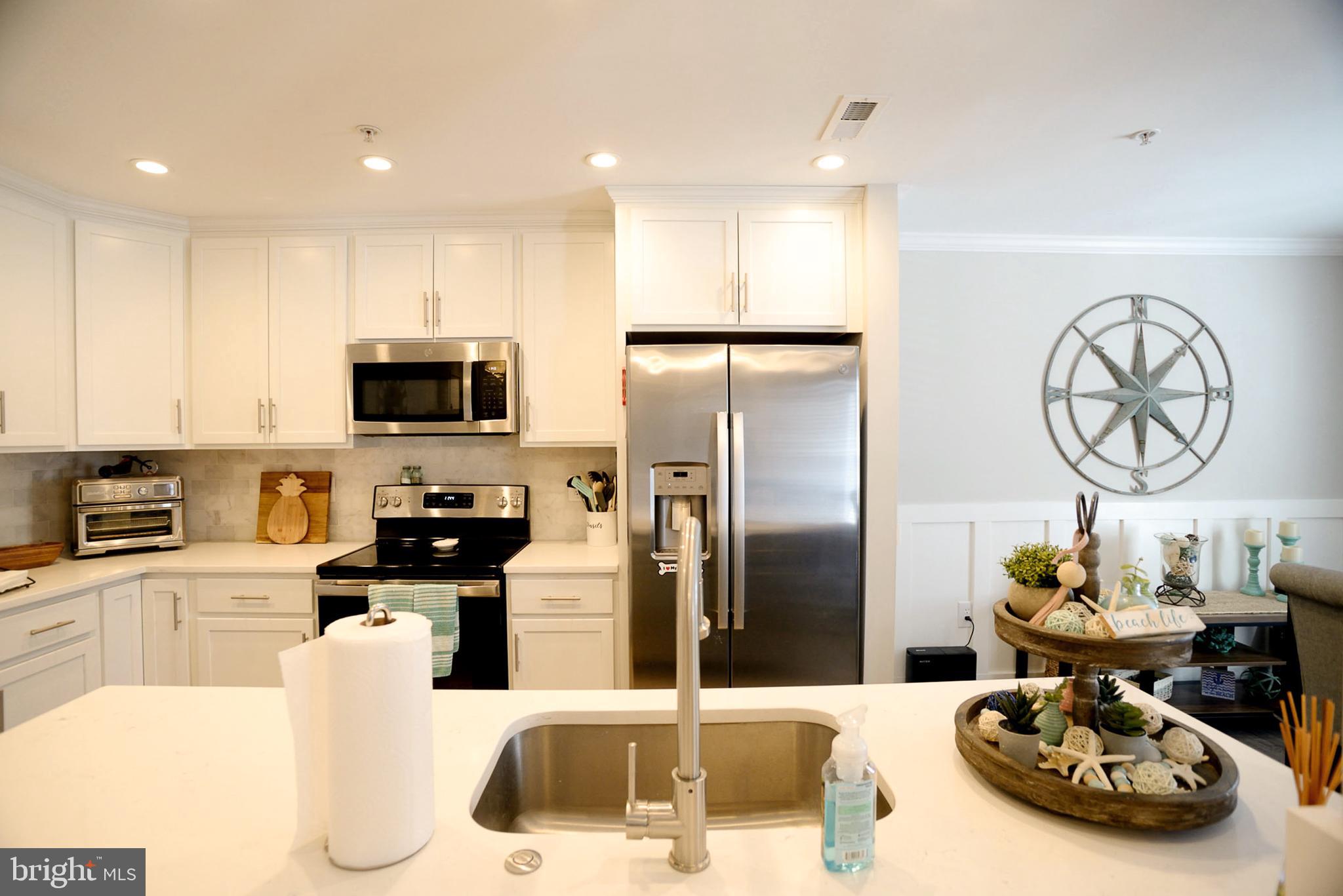 CAROL'S PLACE - Residential