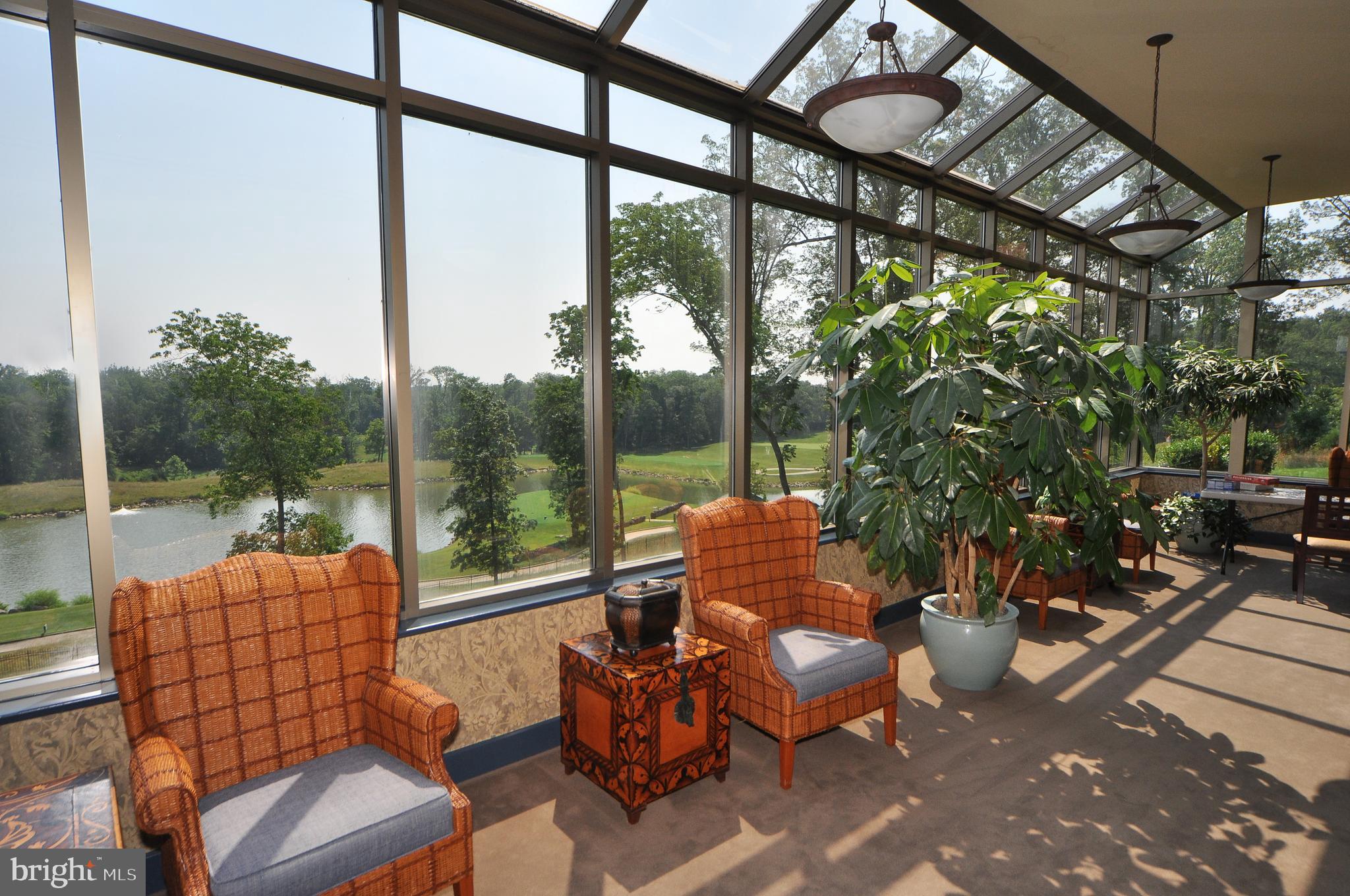 LANSDOWNE WOODS - Residential