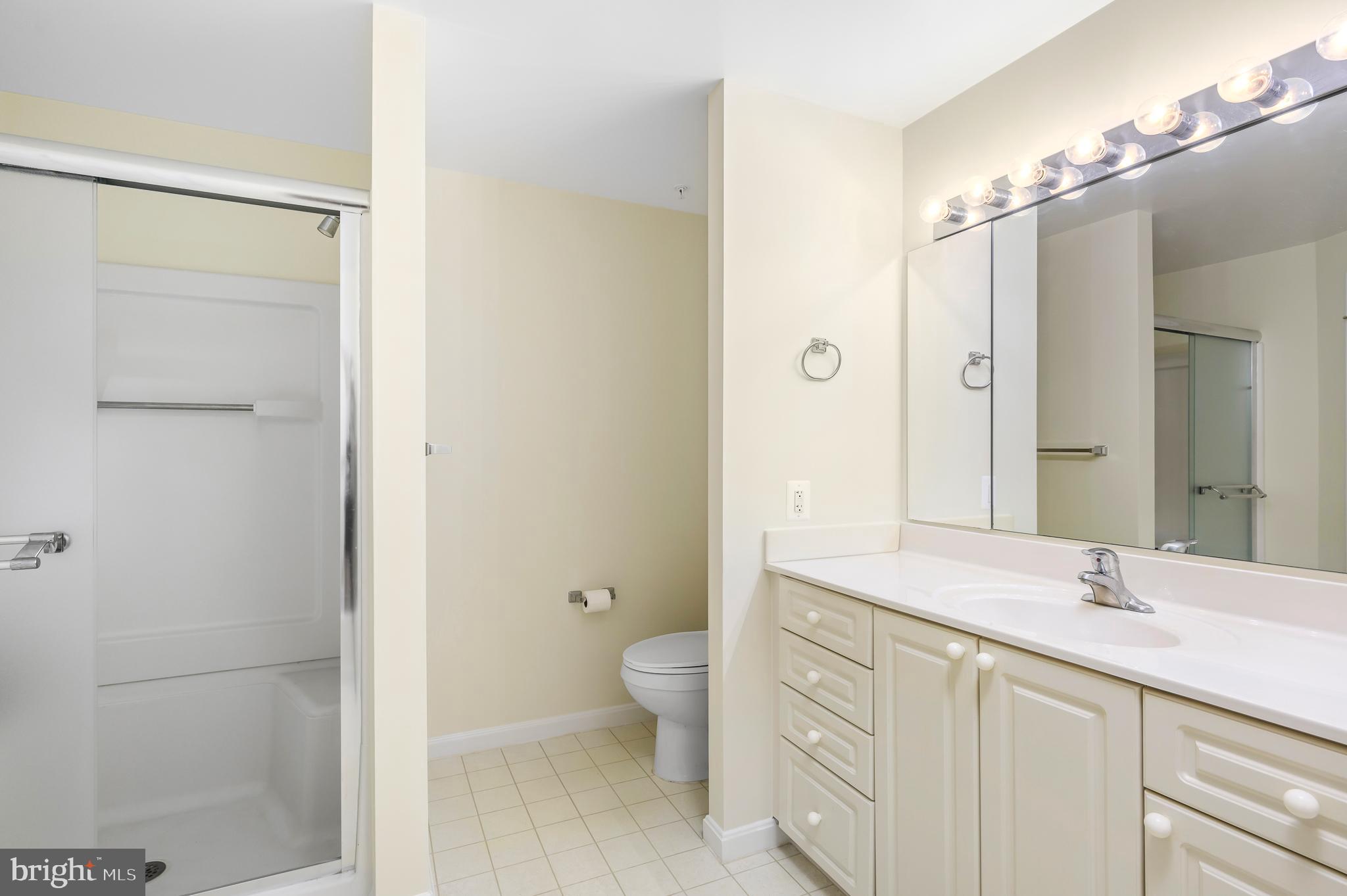 LANSDOWNE WOODS - Residential