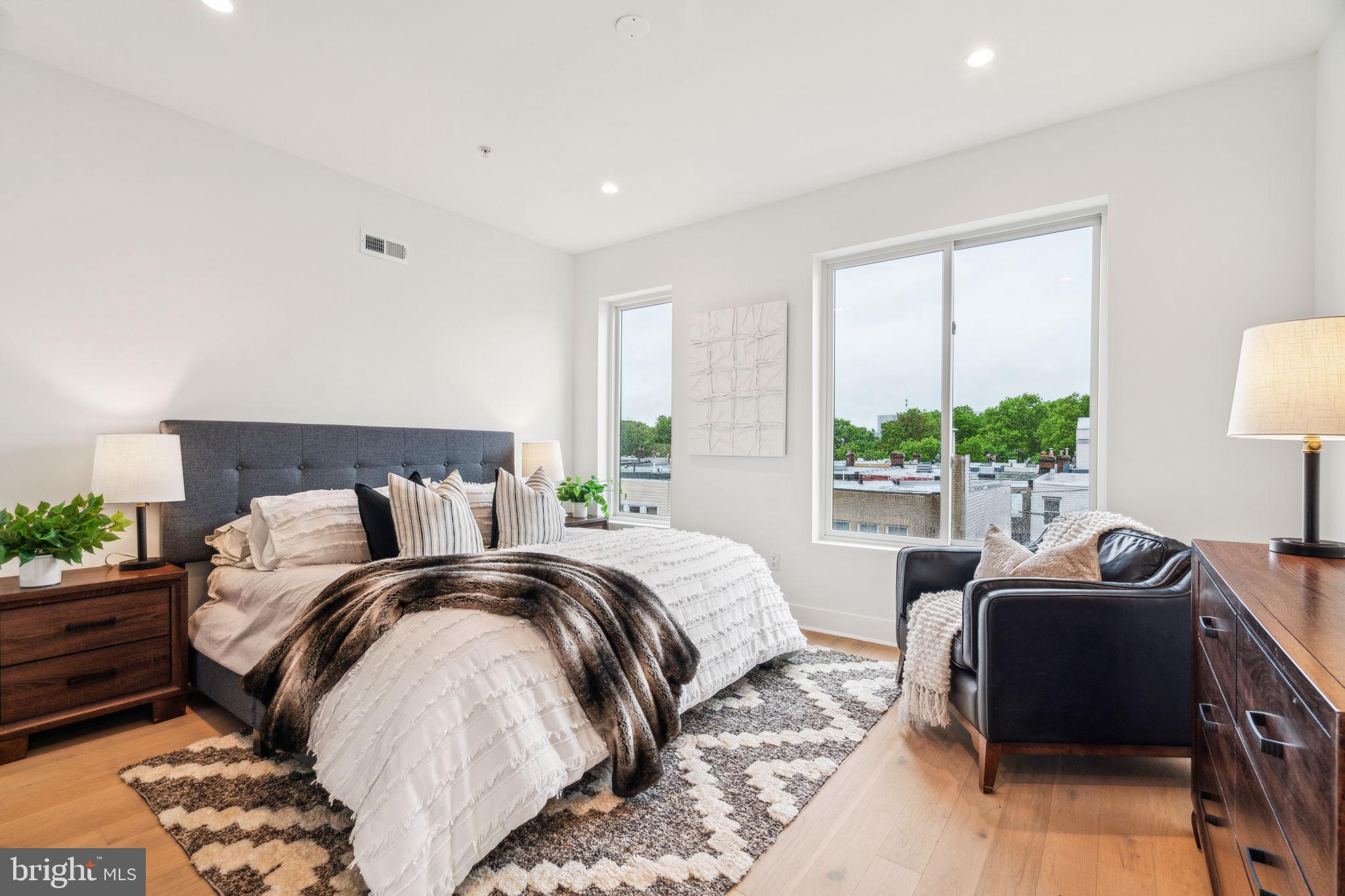 GRAYS FERRY - Residential