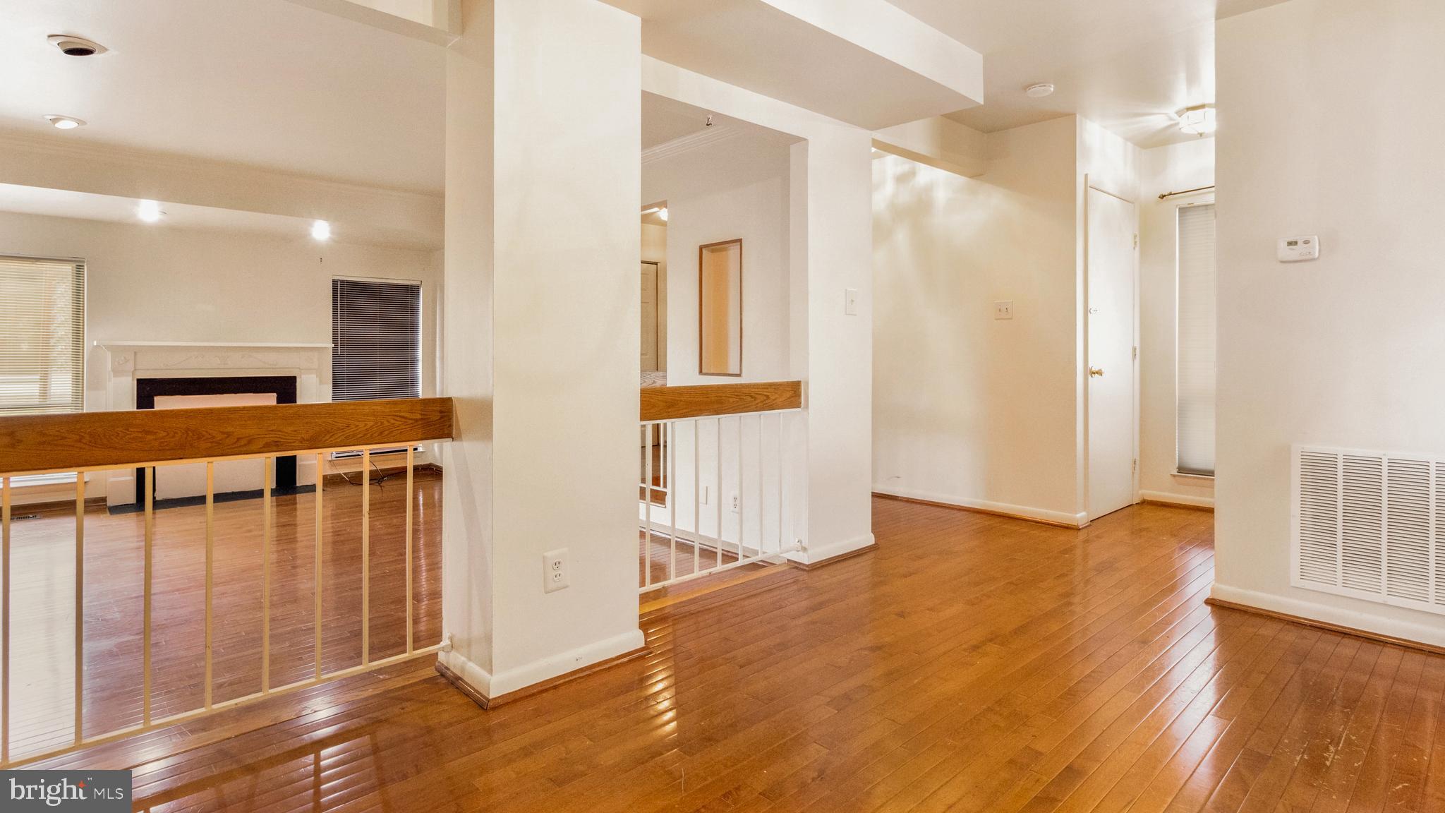 GLEN ORA - PLAT 9 - Residential Lease