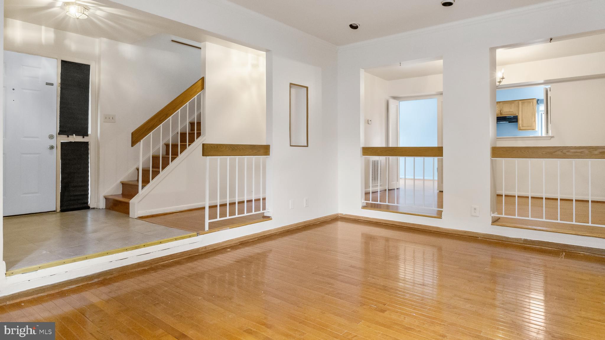 GLEN ORA - PLAT 9 - Residential Lease