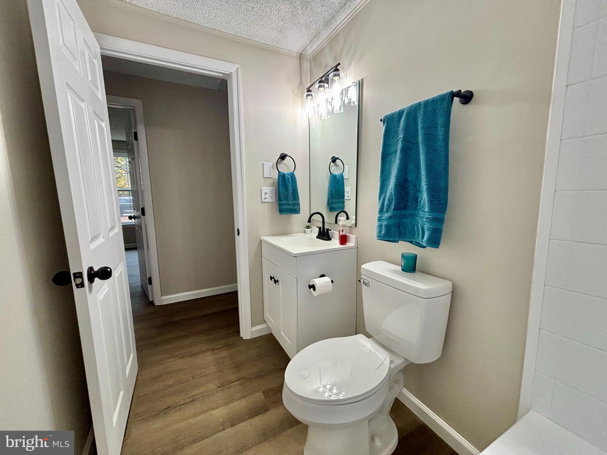 DRUM POINT - Residential Lease