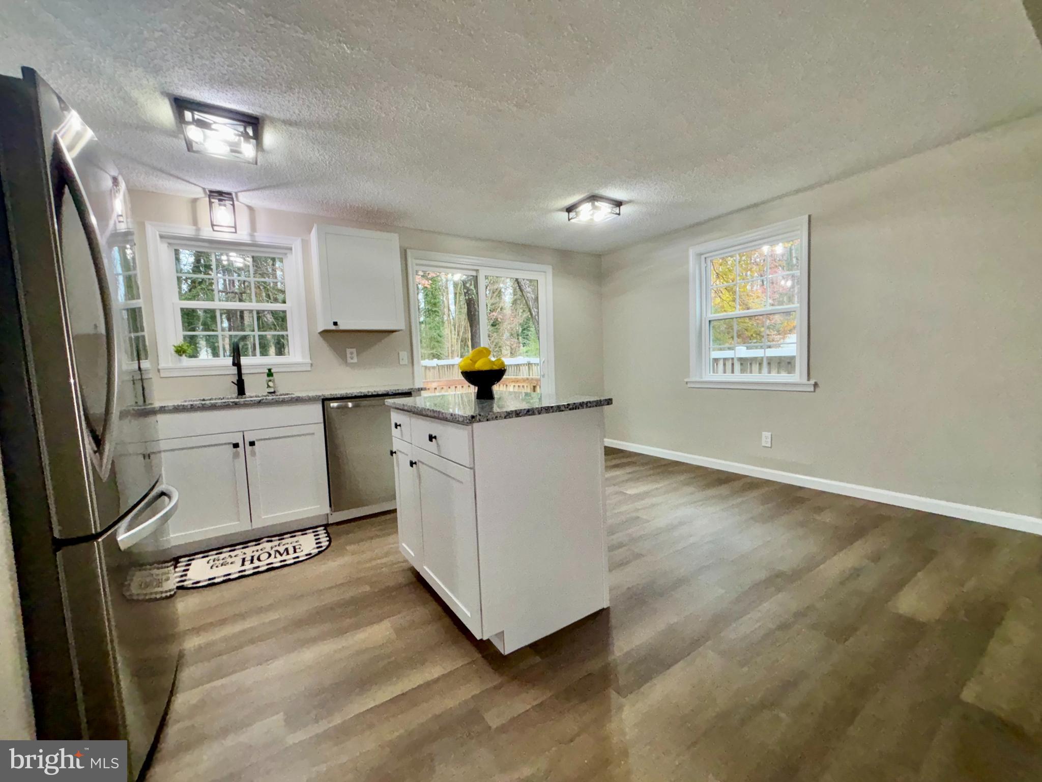 DRUM POINT - Residential Lease