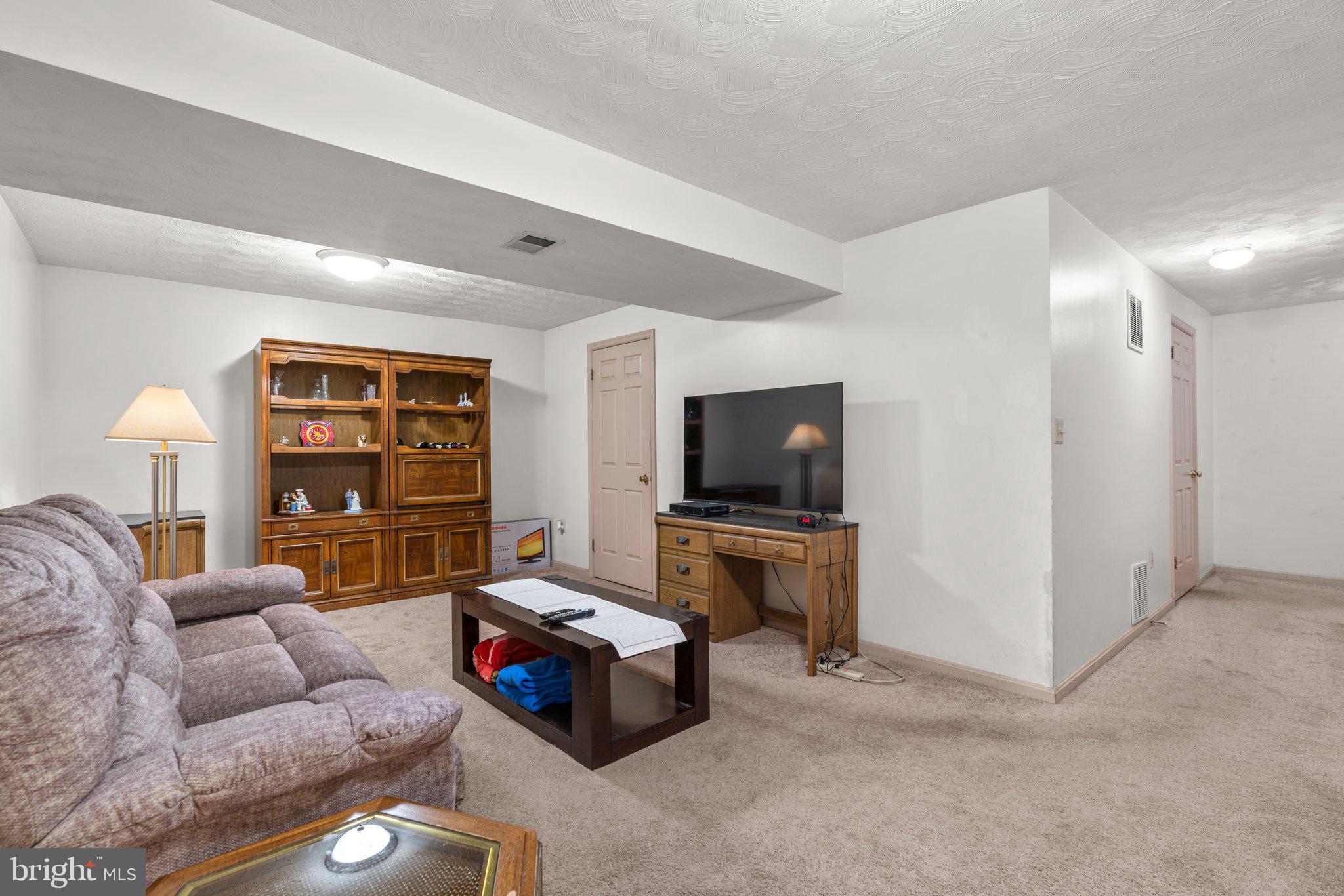 HALLOWELL - Residential