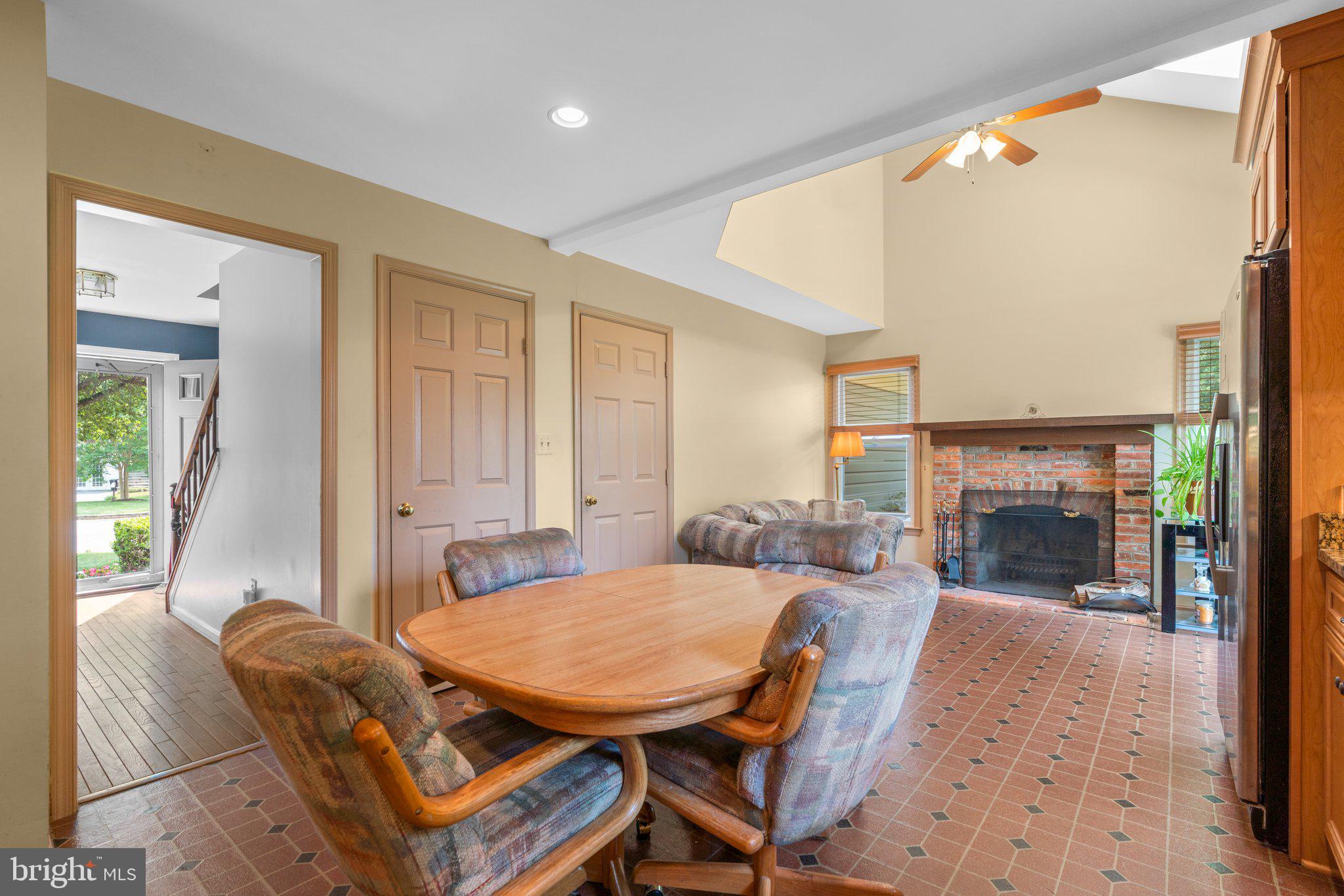 HALLOWELL - Residential