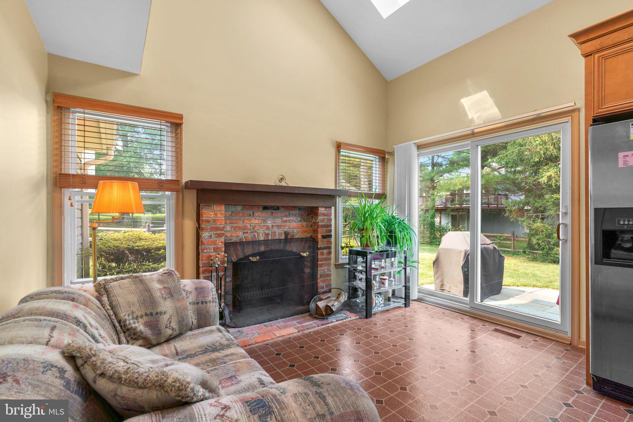 HALLOWELL - Residential