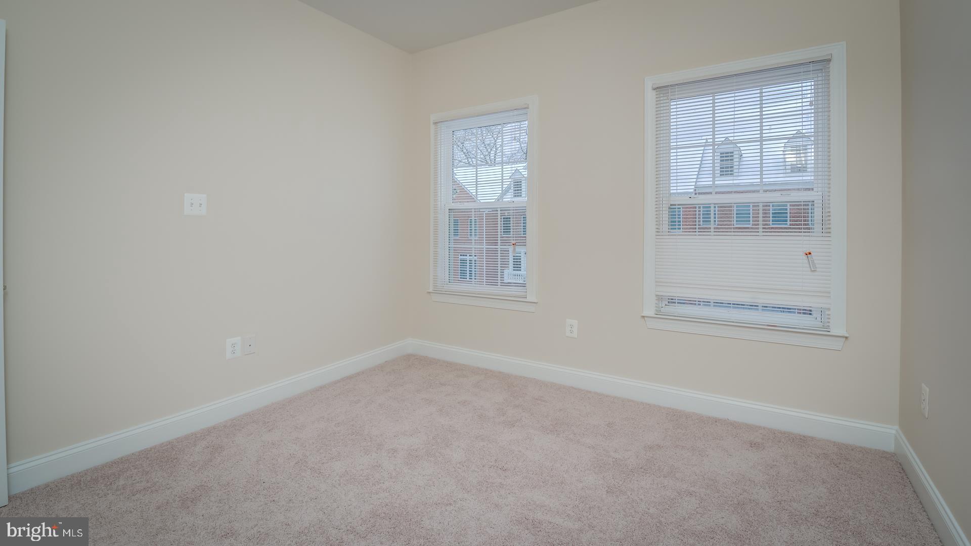 VINEYARDS OF ANNAPOLIS - Residential