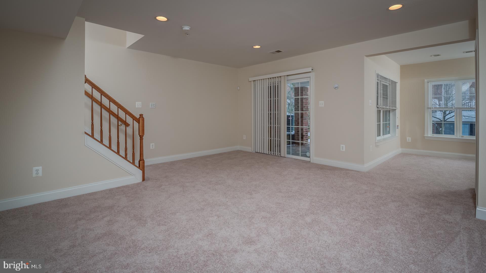 VINEYARDS OF ANNAPOLIS - Residential