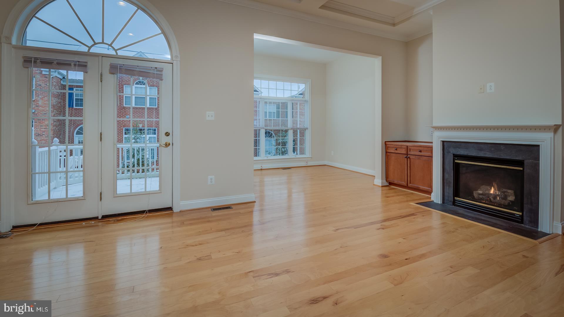 VINEYARDS OF ANNAPOLIS - Residential