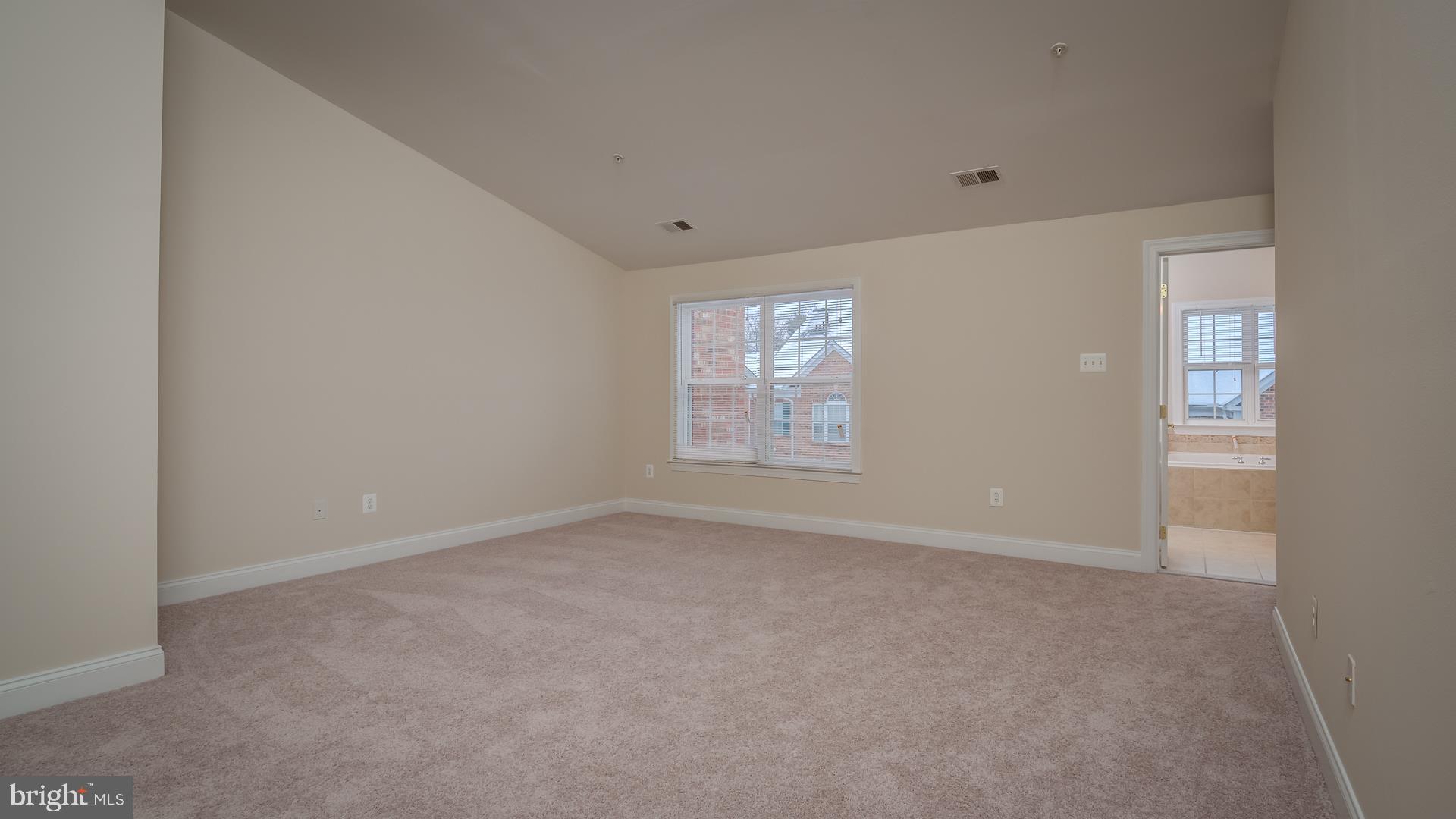 VINEYARDS OF ANNAPOLIS - Residential