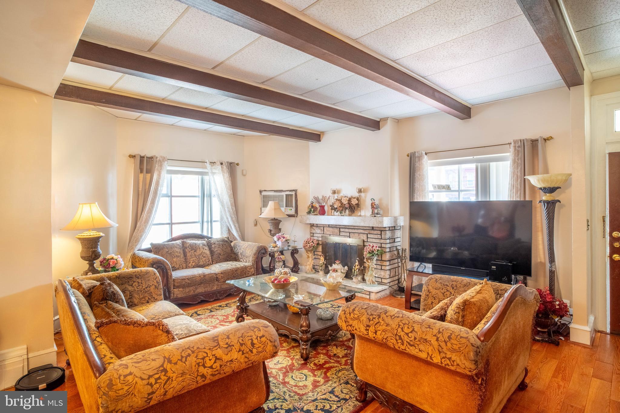 PHILADELPHIA - Residential