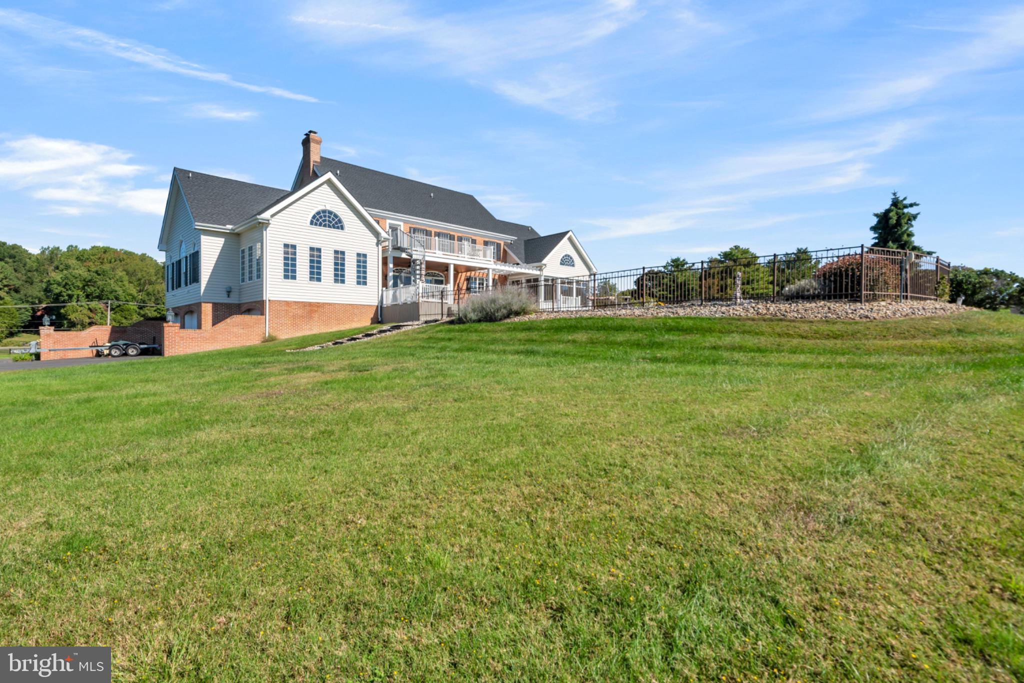 1400 TOWN POINT ROAD