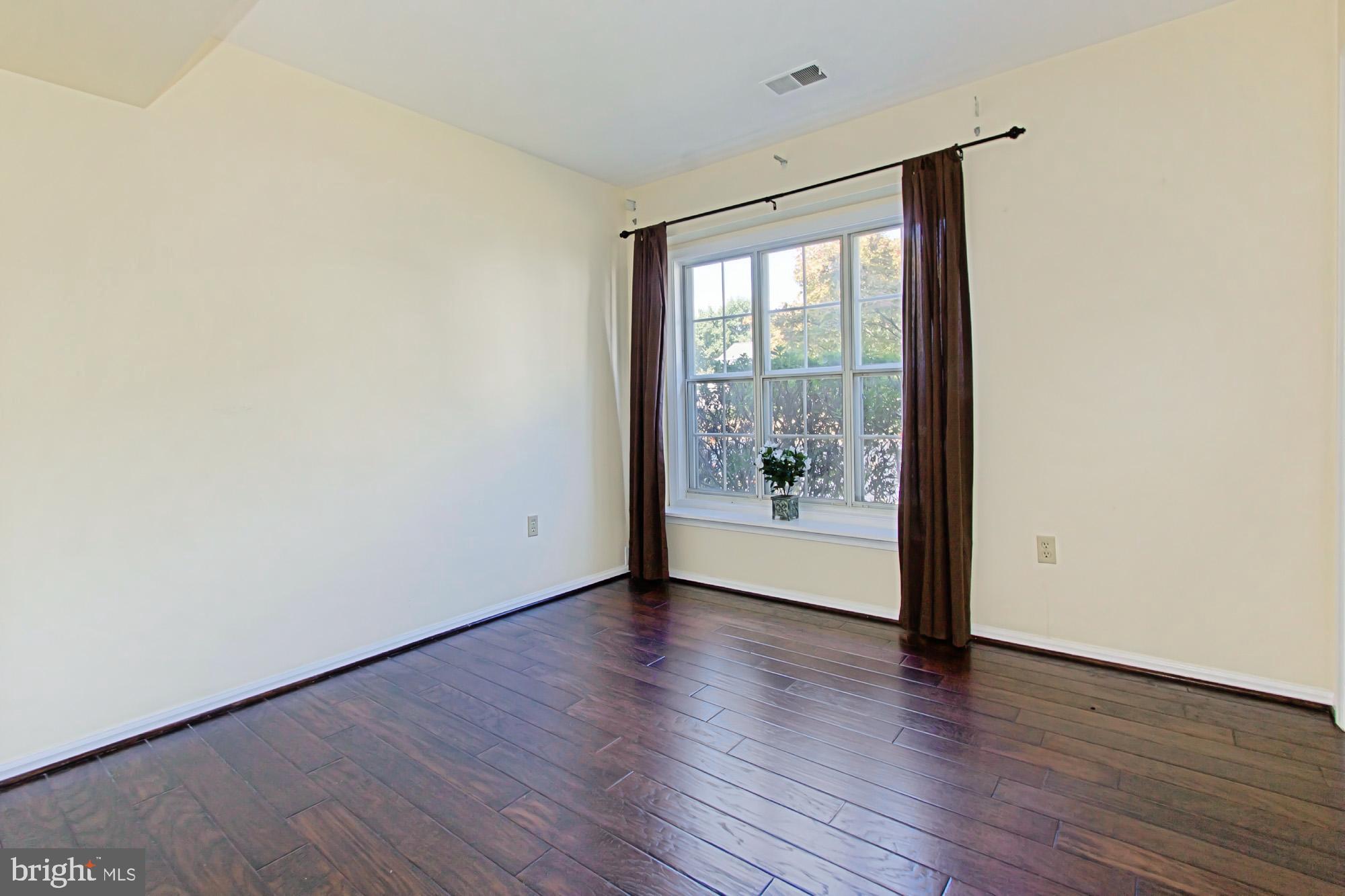 FRANCONIA FOREST - Residential Lease