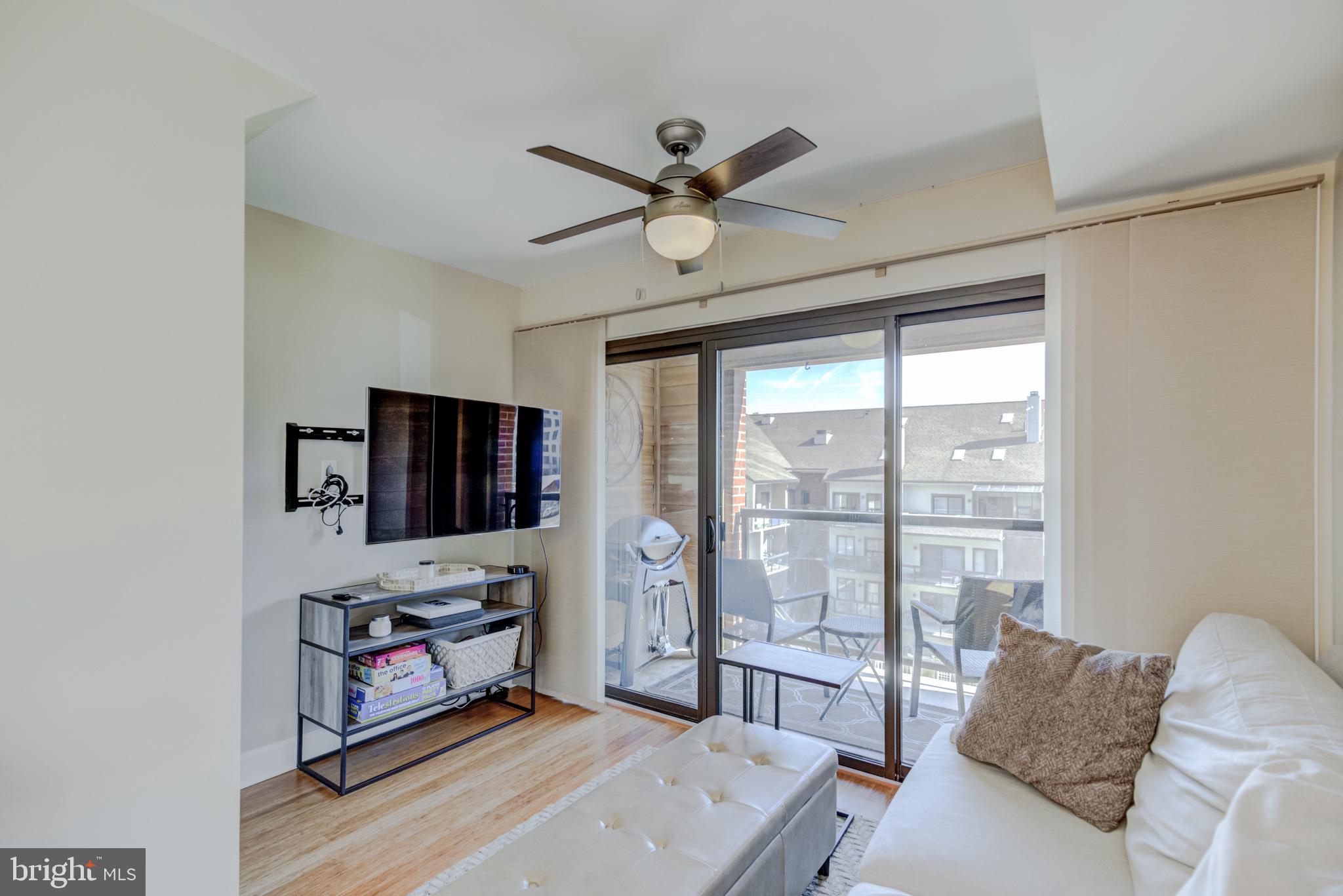 SUMMERWALK - Residential