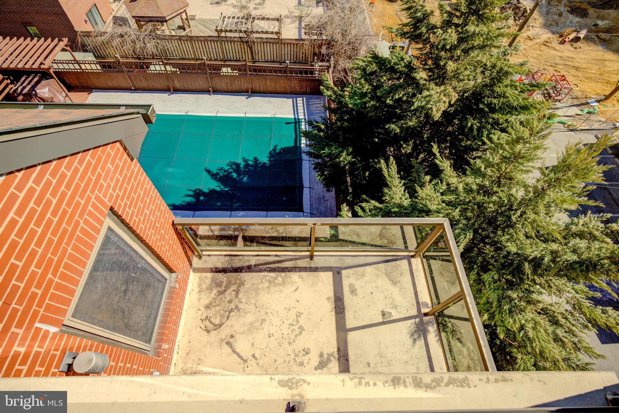 SUMMERWALK - Residential