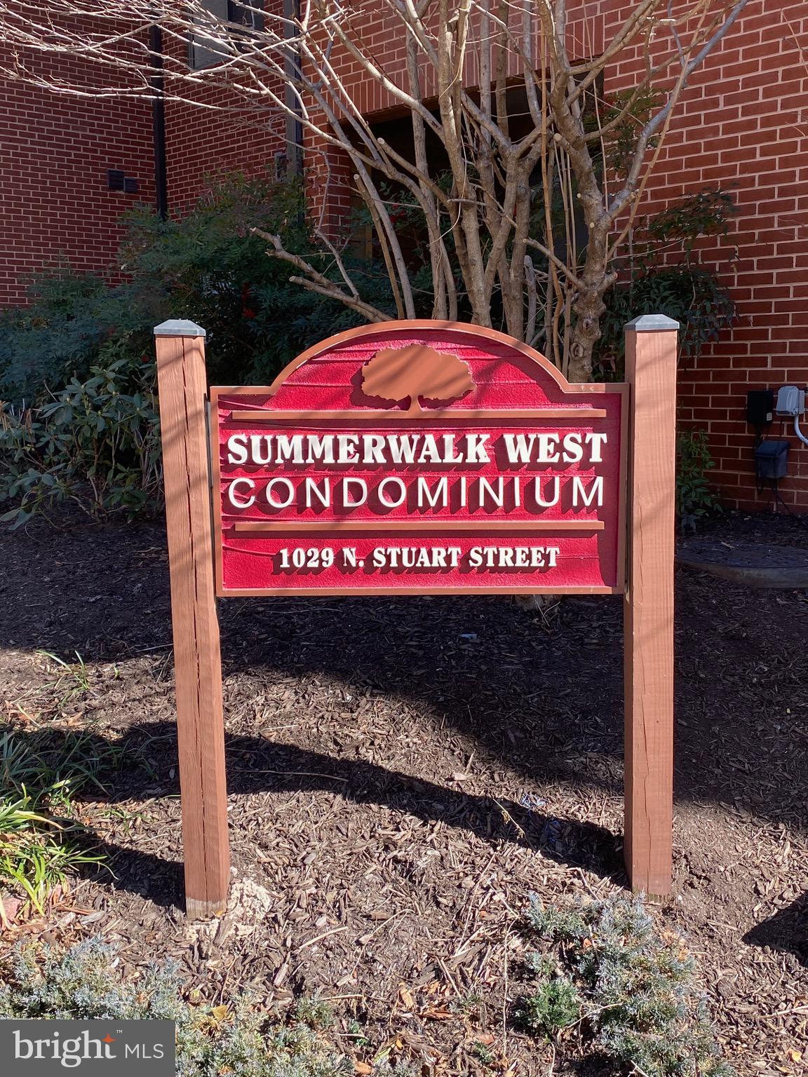 SUMMERWALK - Residential