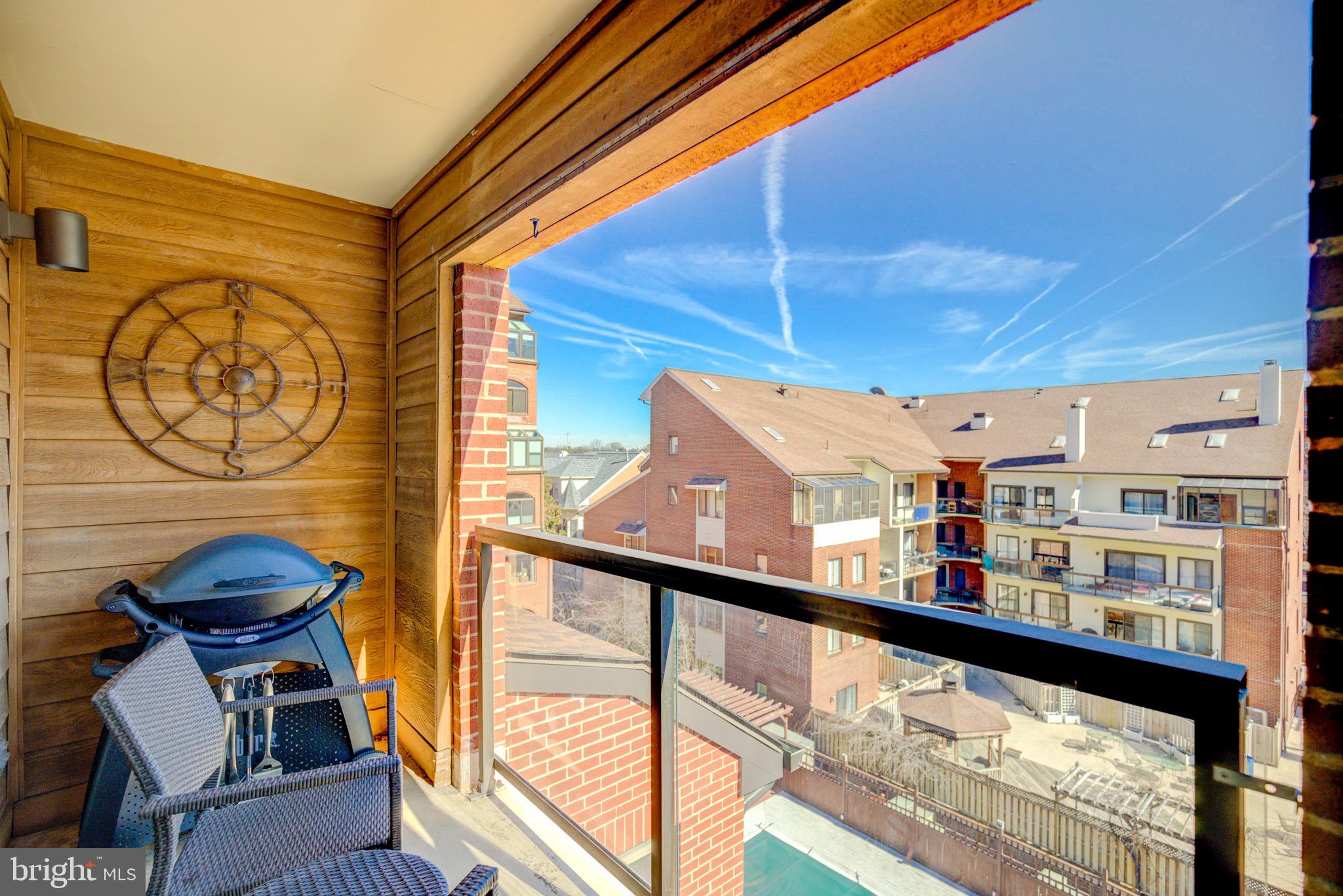 SUMMERWALK - Residential