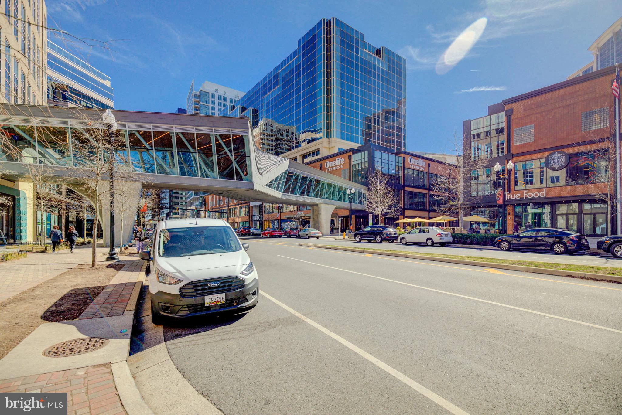 SUMMERWALK - Residential