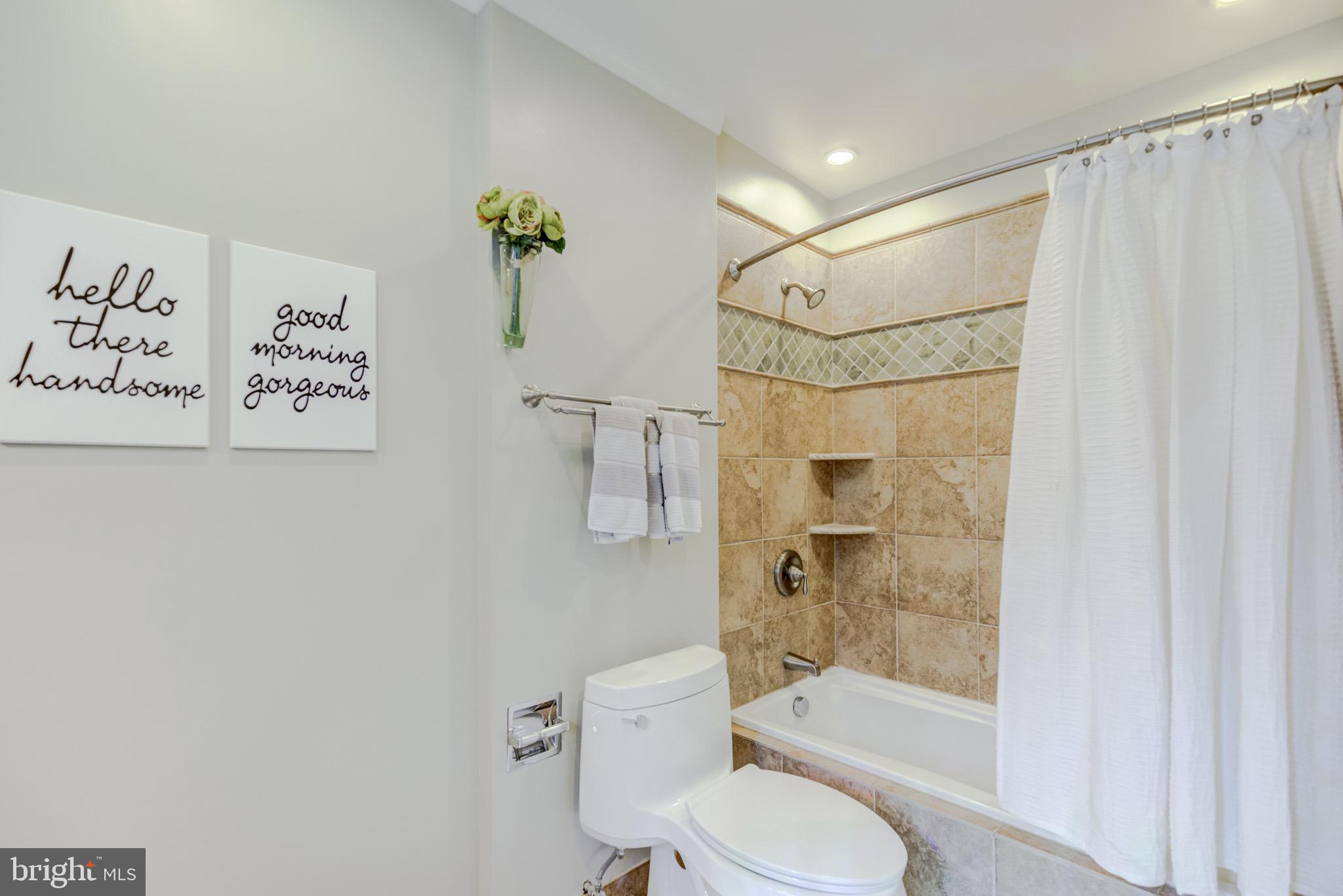 SUMMERWALK - Residential