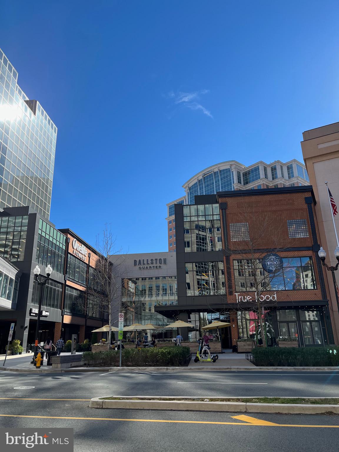 SUMMERWALK - Residential