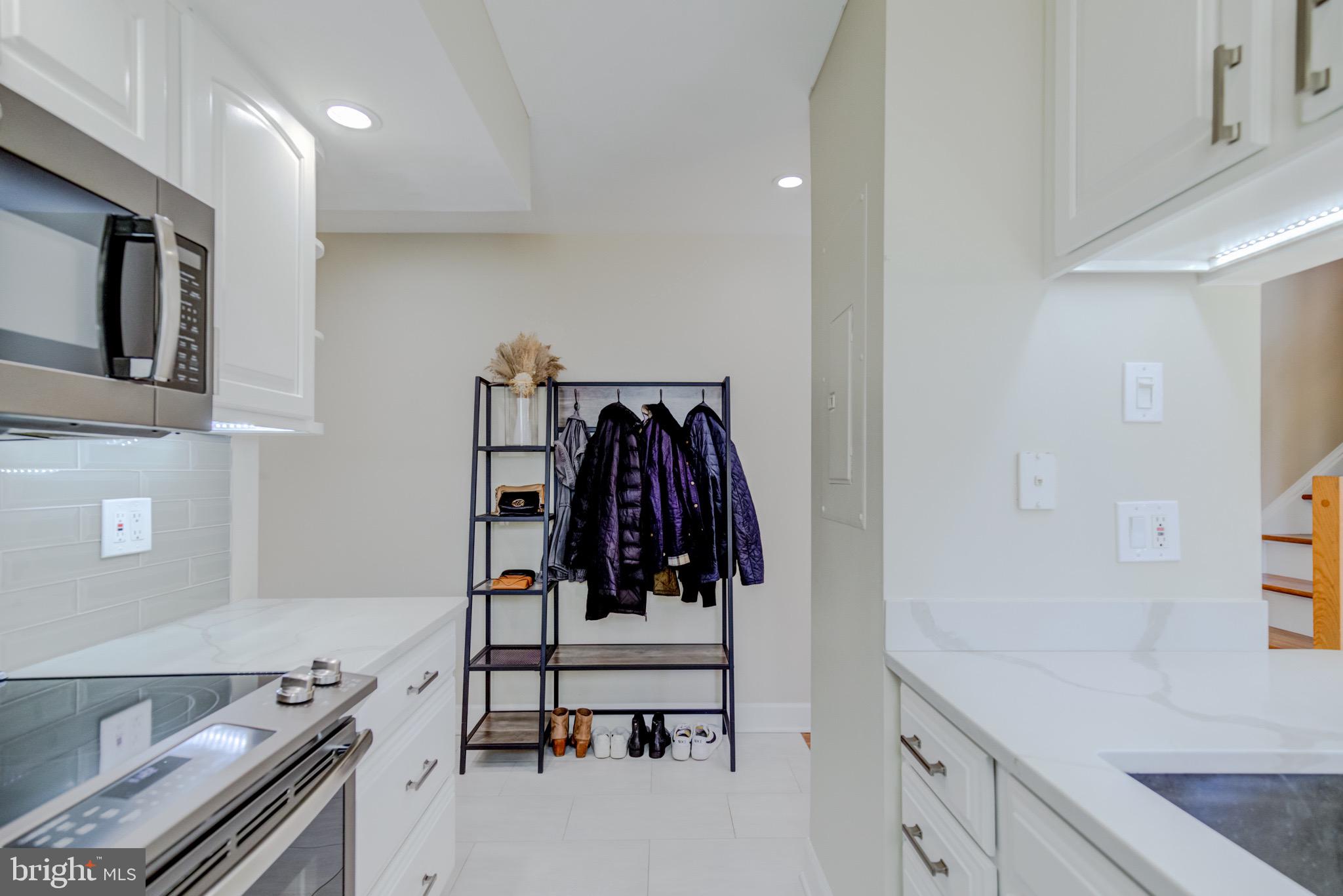 SUMMERWALK - Residential