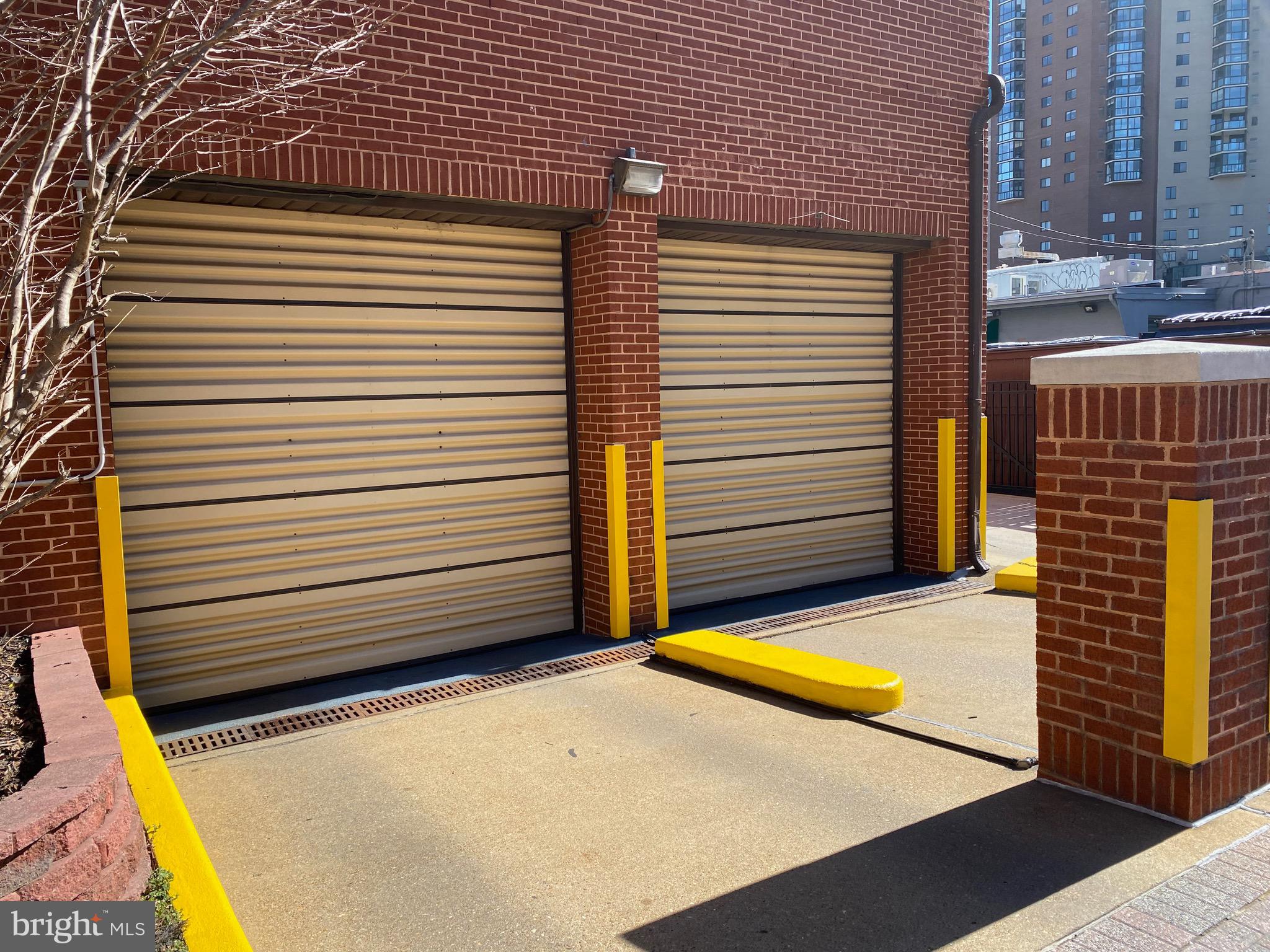 SUMMERWALK - Residential