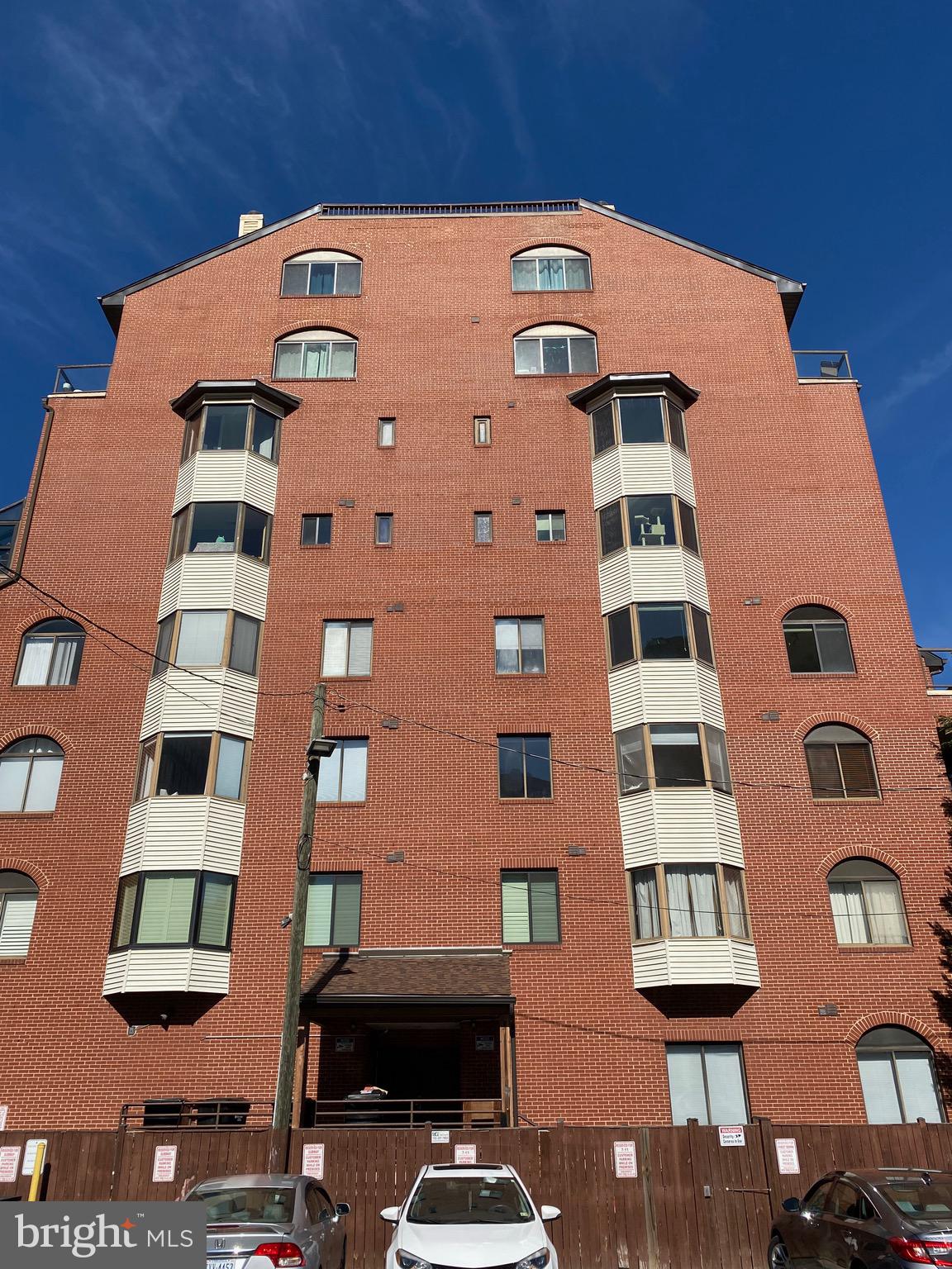 SUMMERWALK - Residential