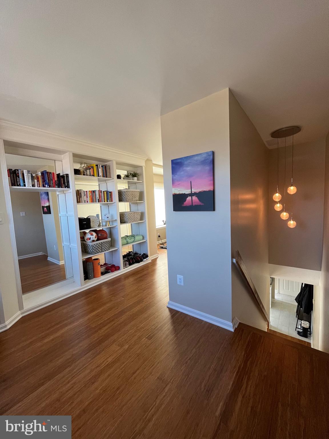 SUMMERWALK - Residential