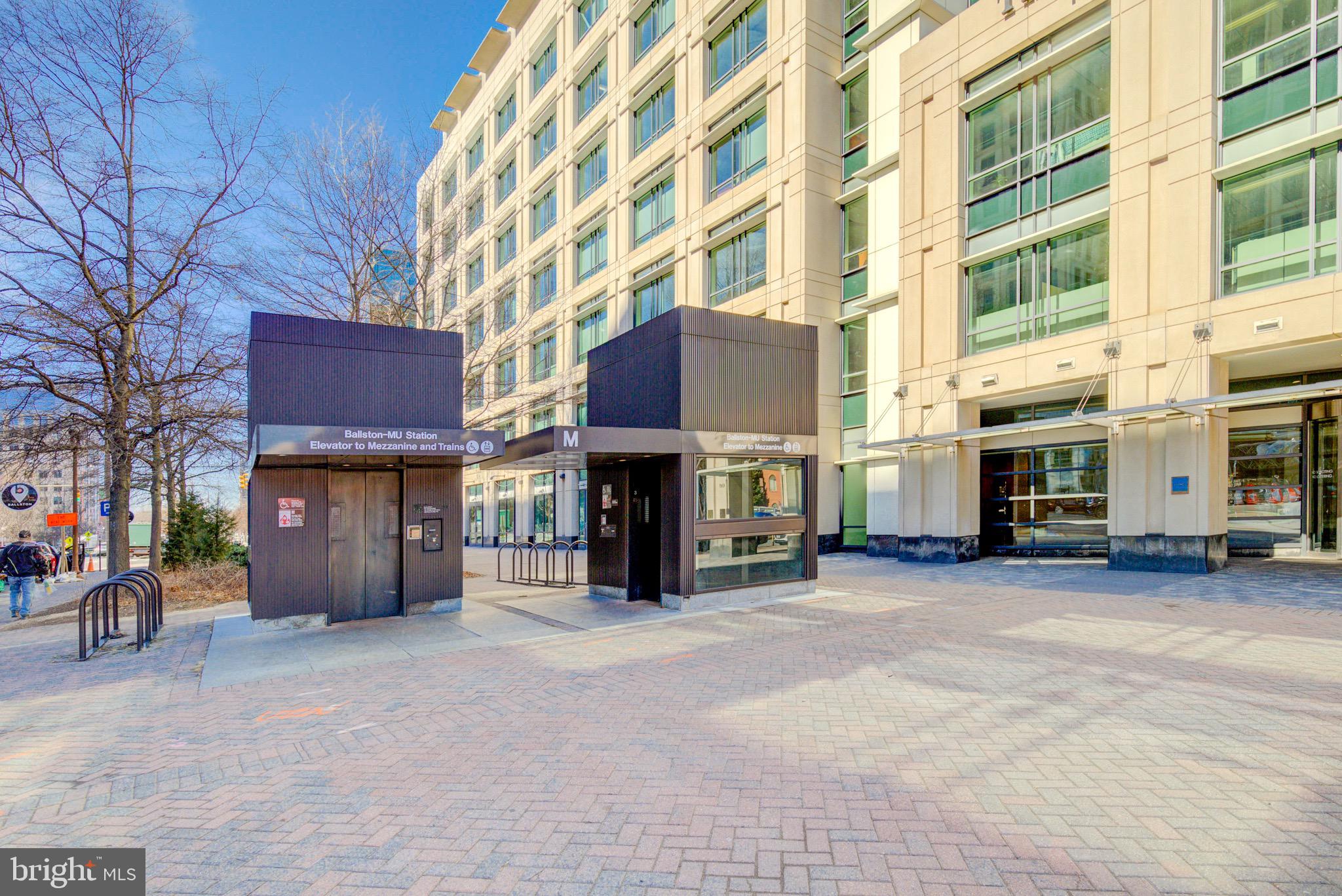 SUMMERWALK - Residential