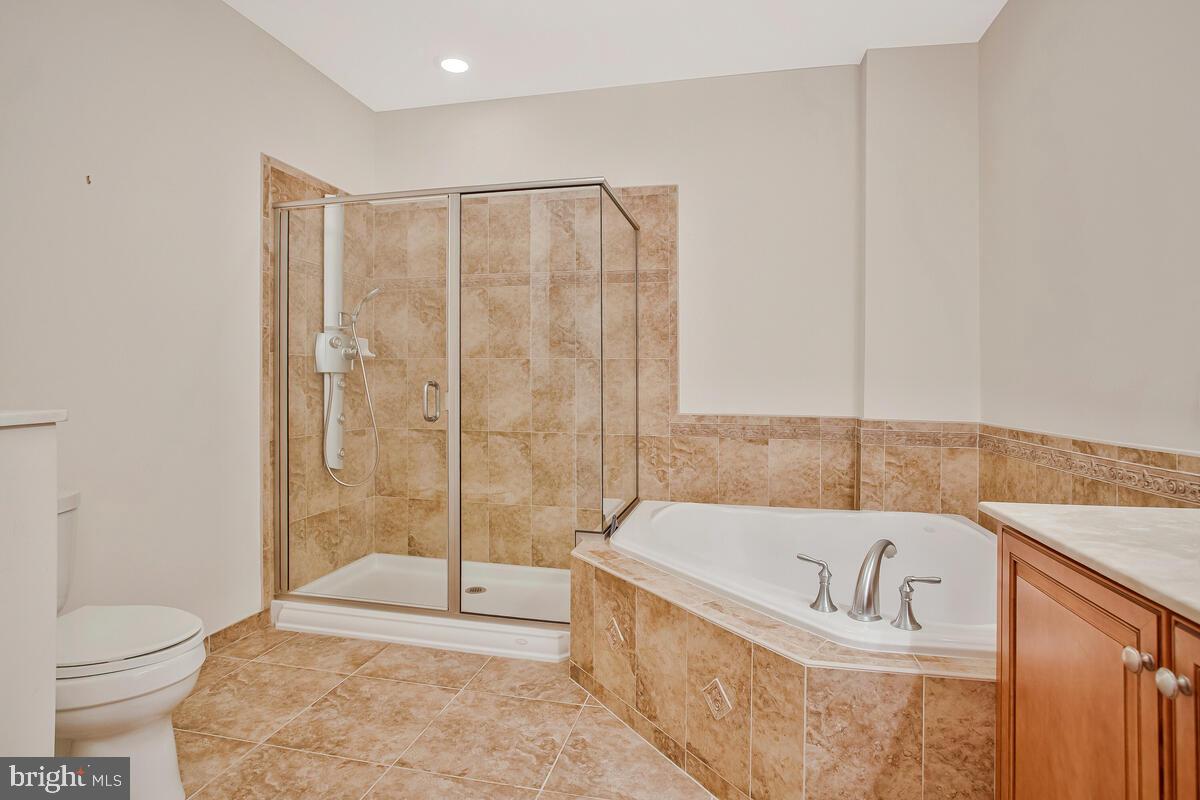 GRANDVIEW AT ANNAPOLIS TOWNE CENTRE - Residential