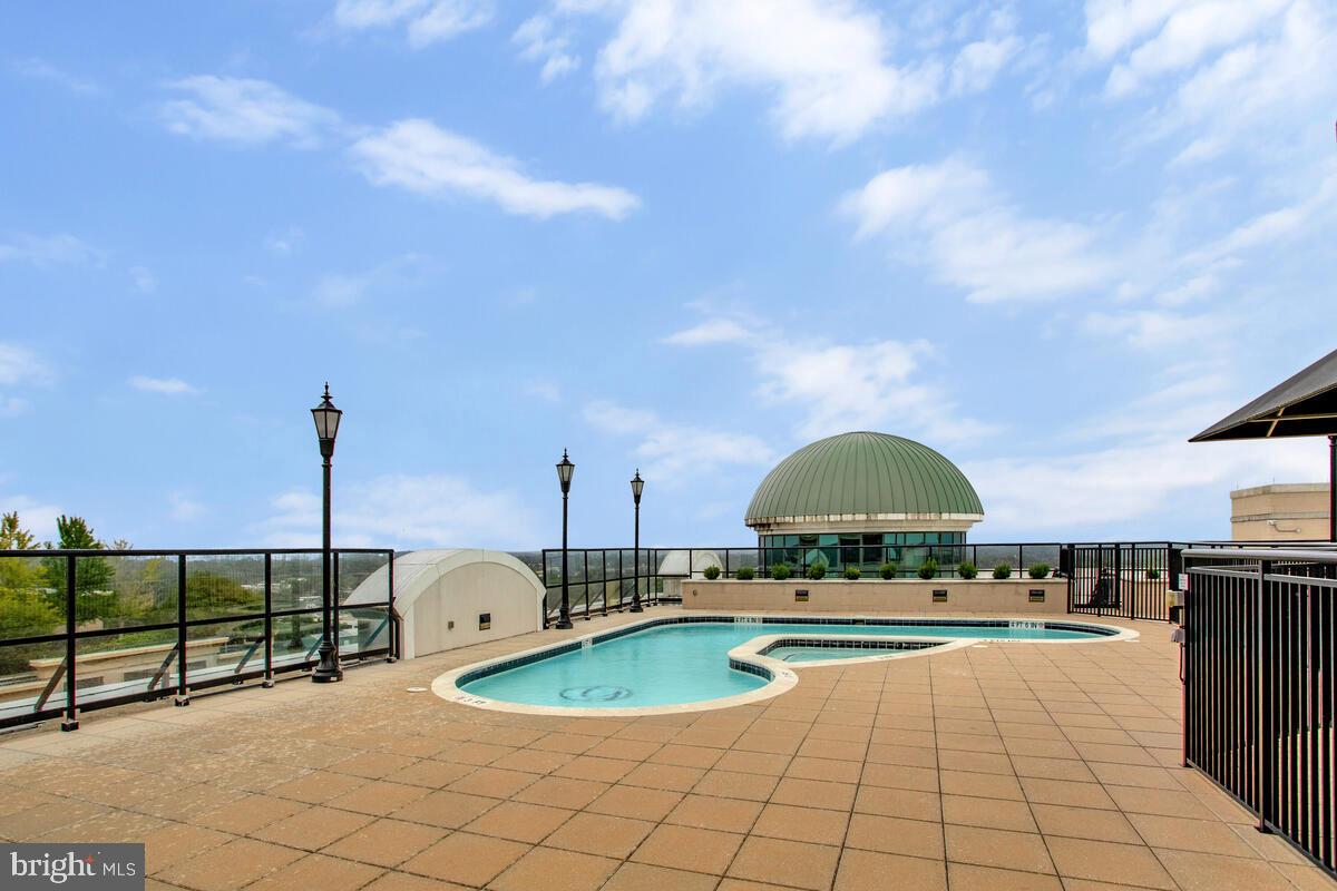 GRANDVIEW AT ANNAPOLIS TOWNE CENTRE - Residential