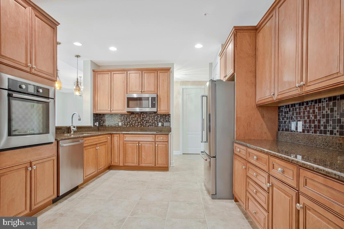 GRANDVIEW AT ANNAPOLIS TOWNE CENTRE - Residential