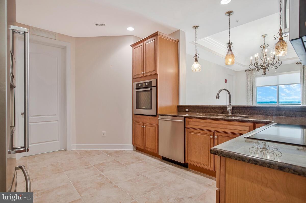 GRANDVIEW AT ANNAPOLIS TOWNE CENTRE - Residential