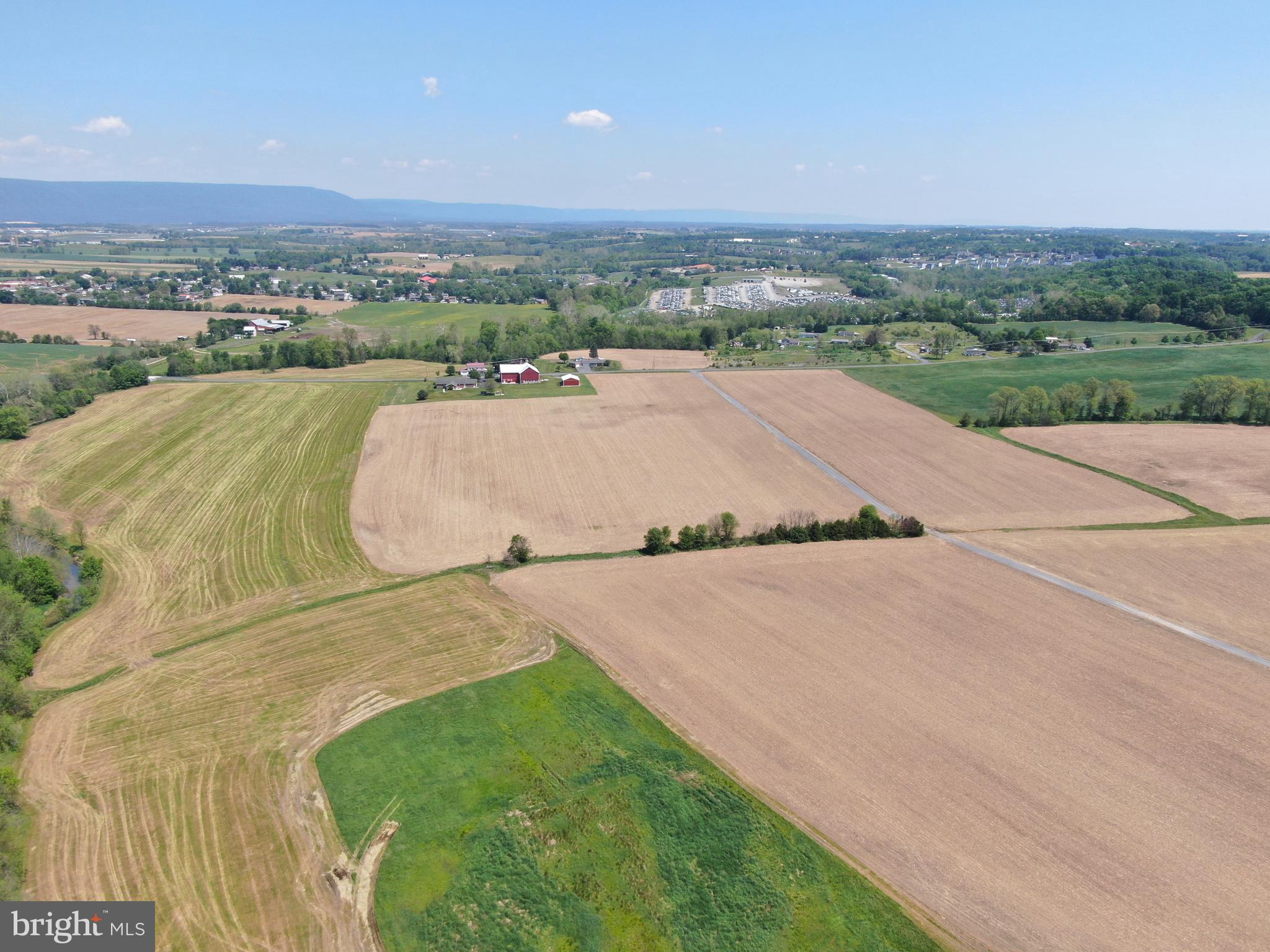 TRACT 2: 106.19+/- ACRES LEAFMORE ROAD