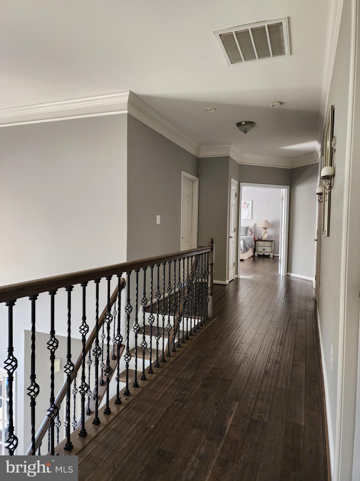 VANTAGE POINTE - Residential