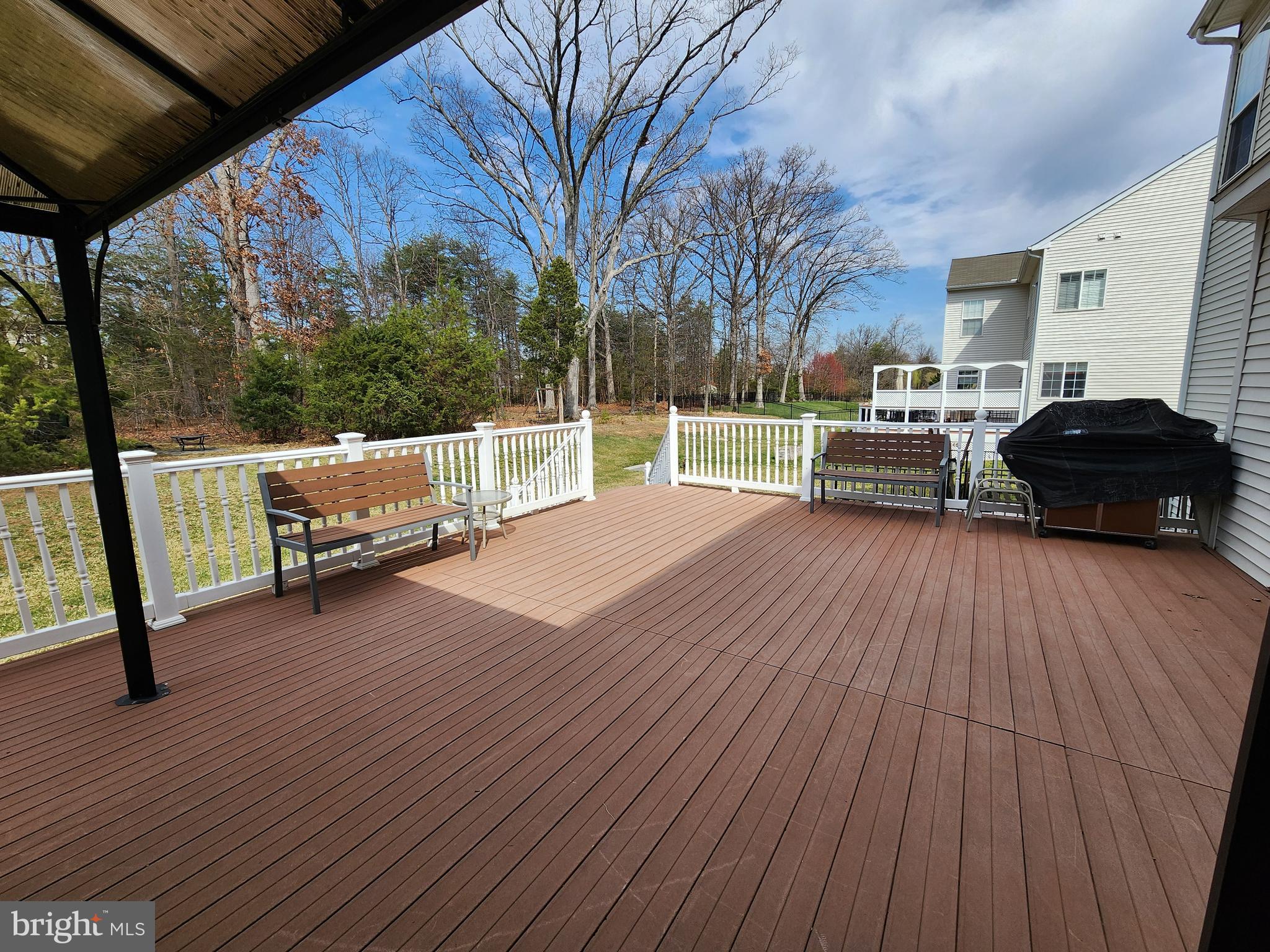 VANTAGE POINTE - Residential