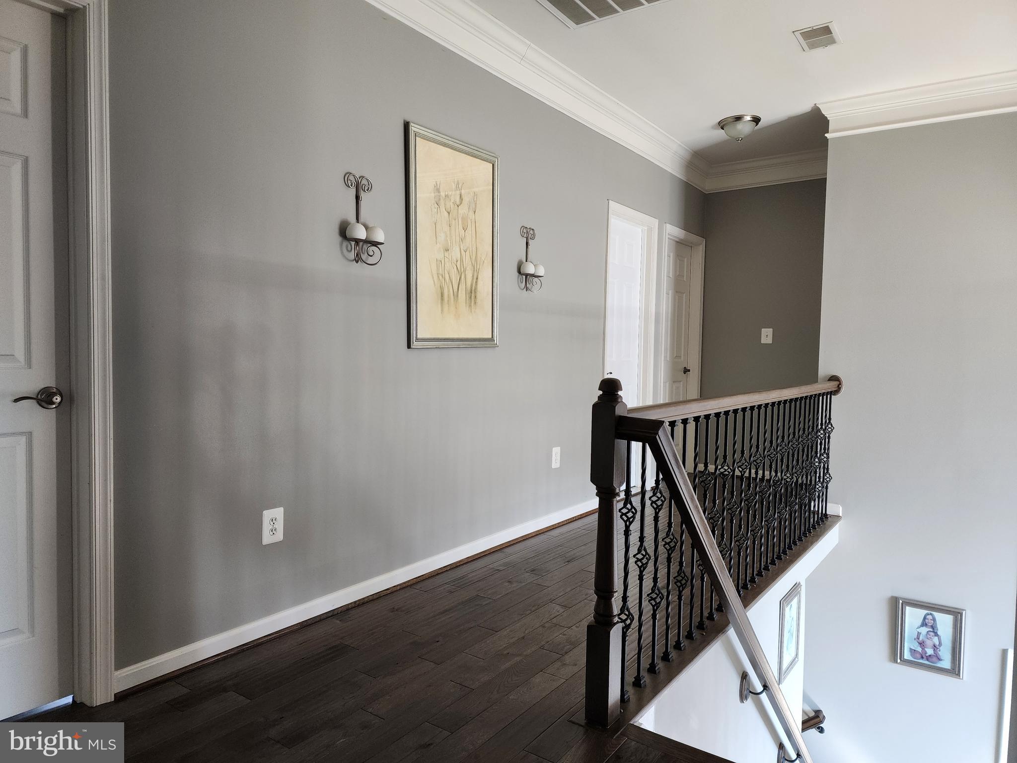 VANTAGE POINTE - Residential