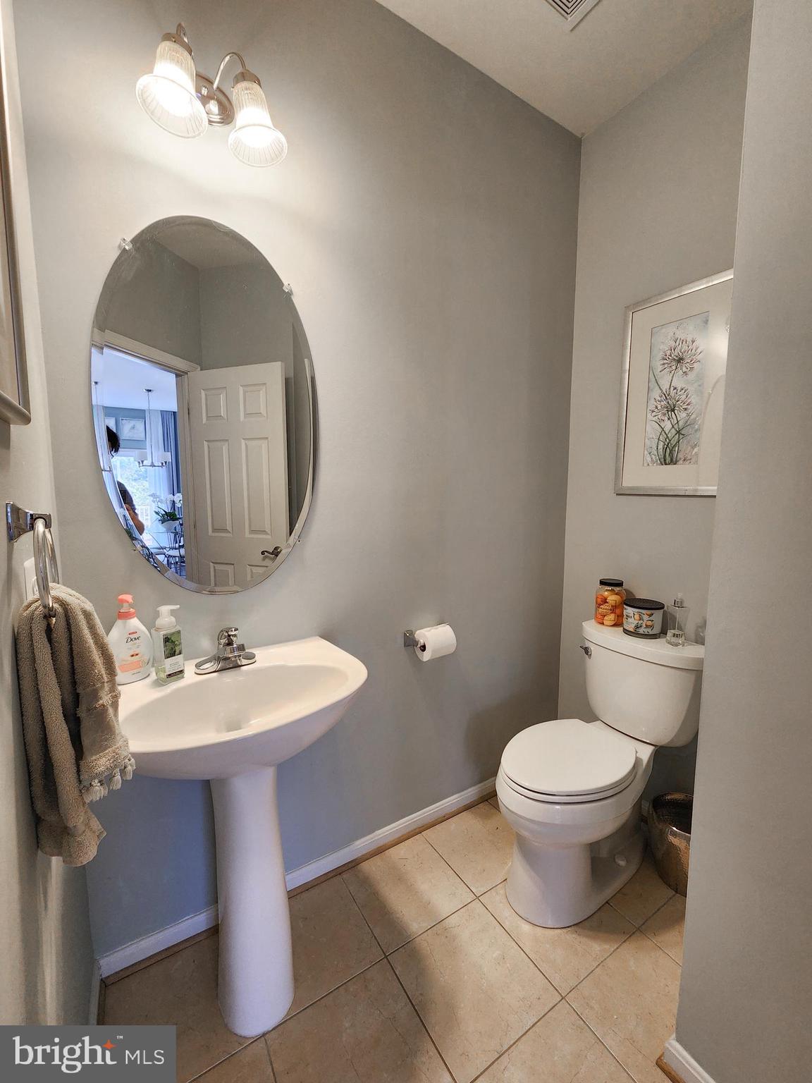 VANTAGE POINTE - Residential