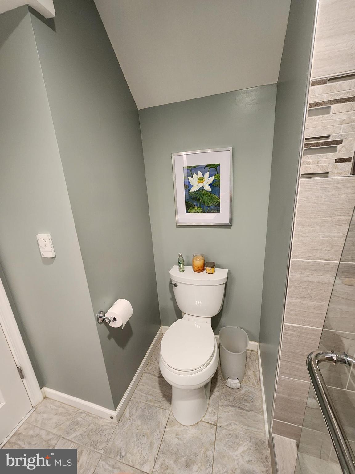 VANTAGE POINTE - Residential