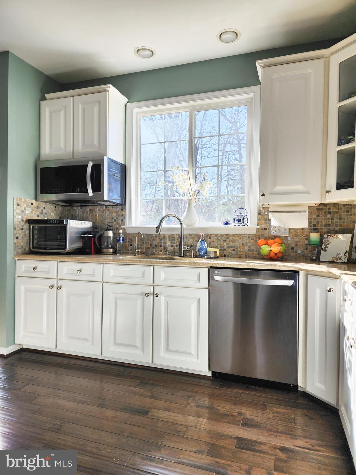 VANTAGE POINTE - Residential