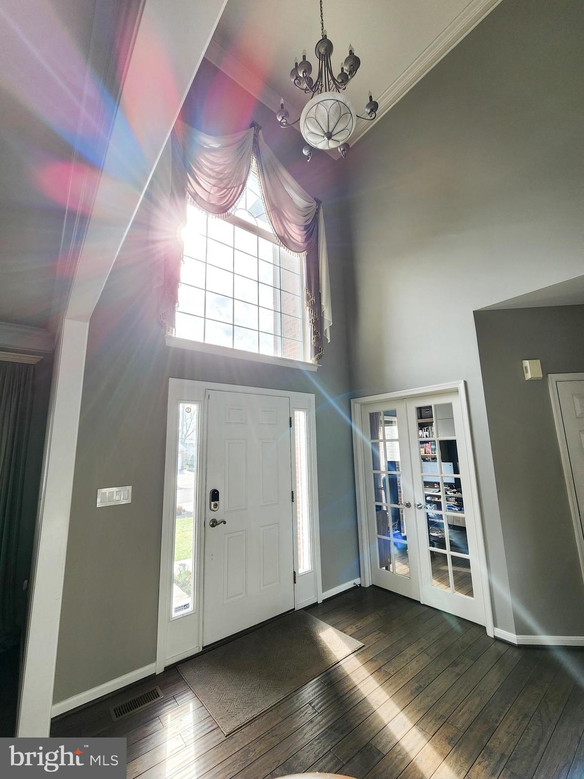 VANTAGE POINTE - Residential