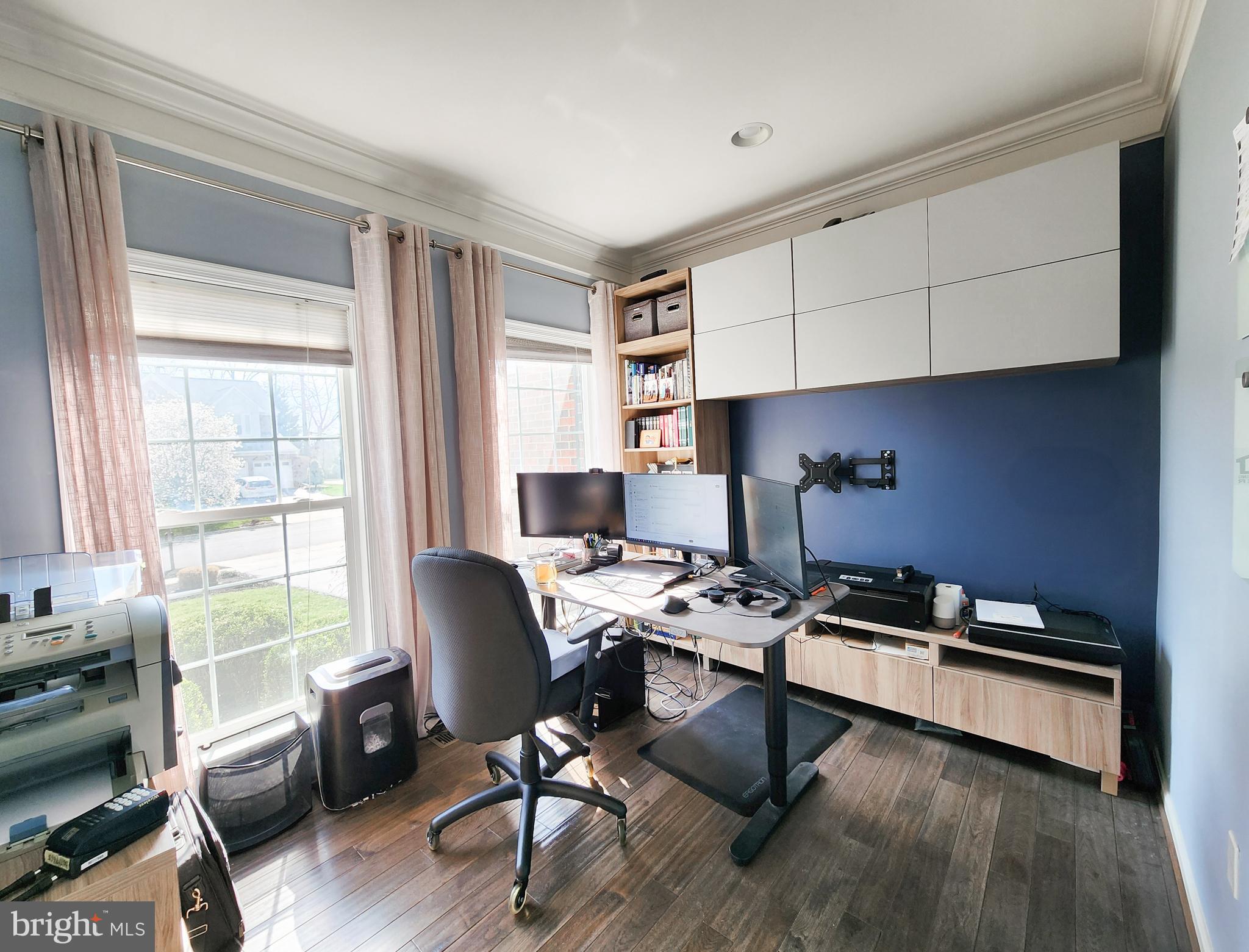 VANTAGE POINTE - Residential