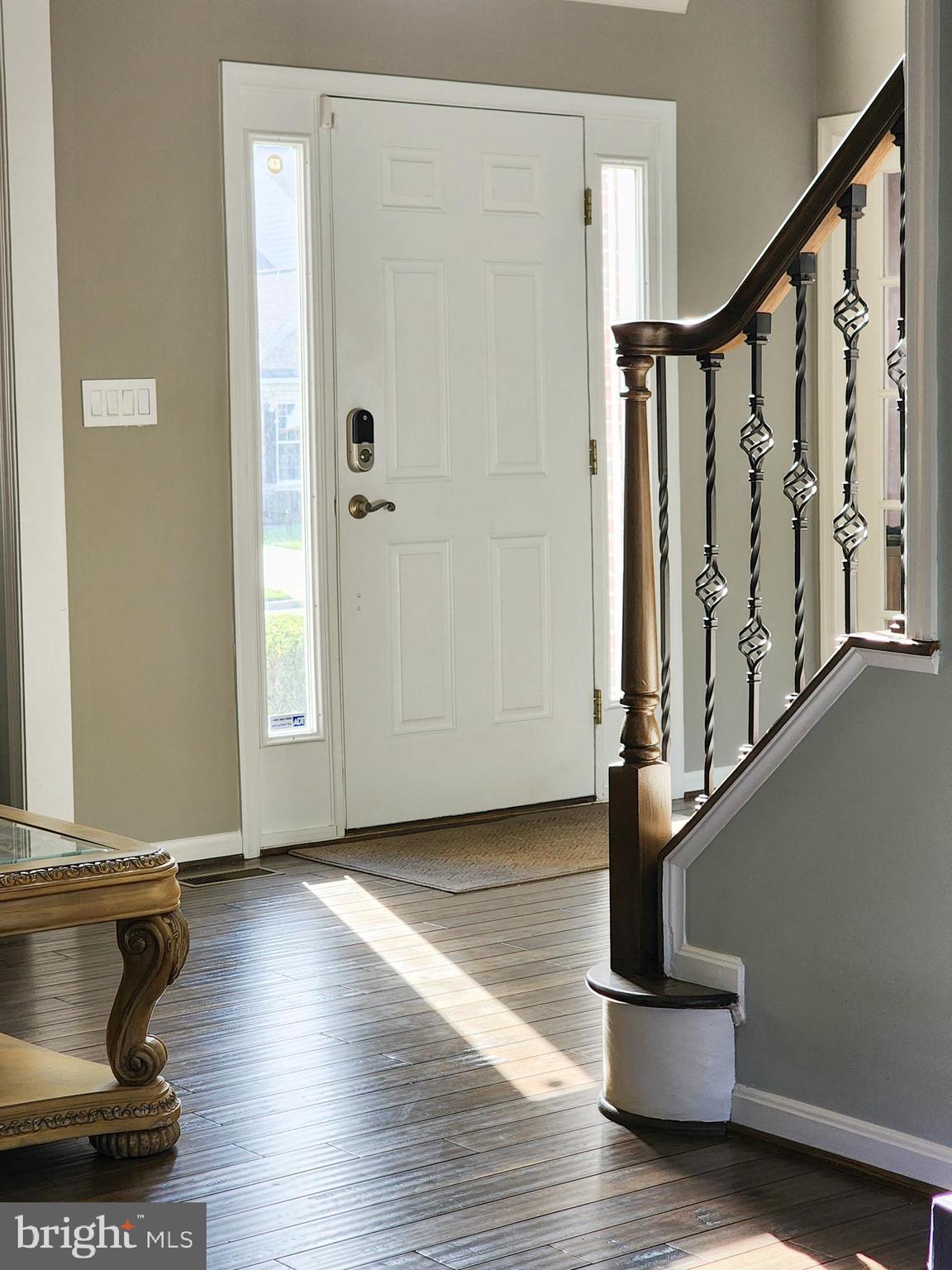 VANTAGE POINTE - Residential