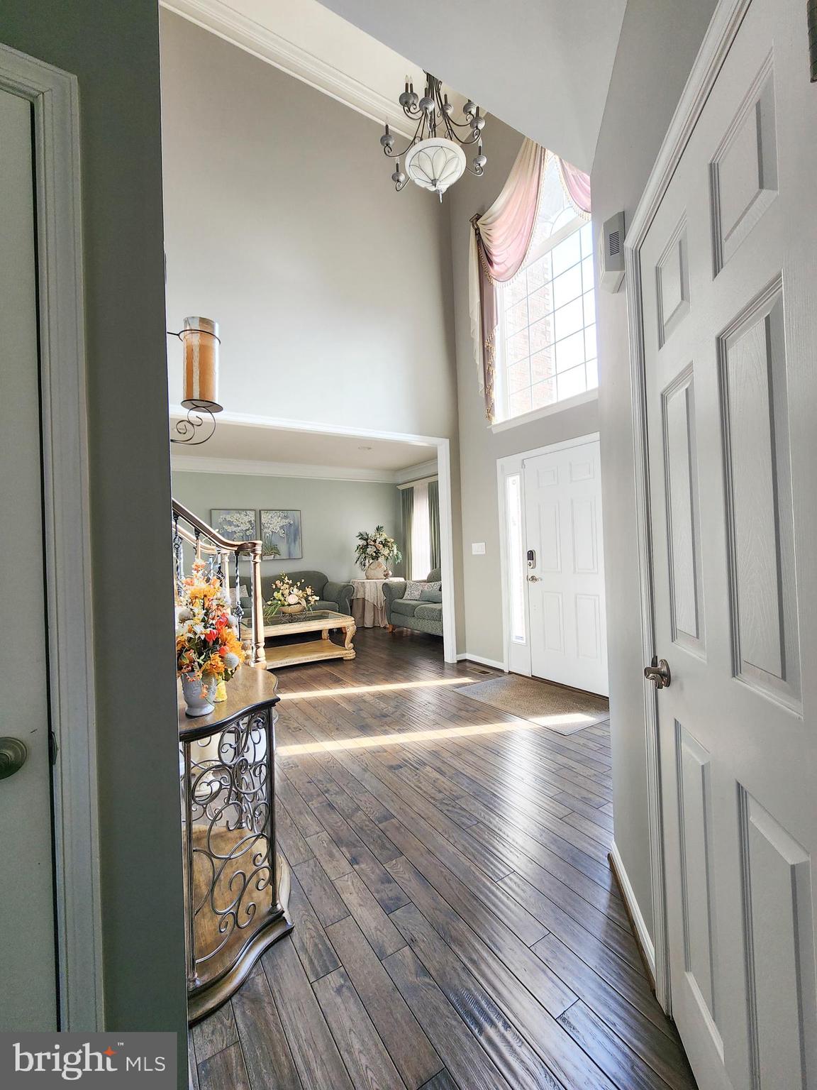 VANTAGE POINTE - Residential