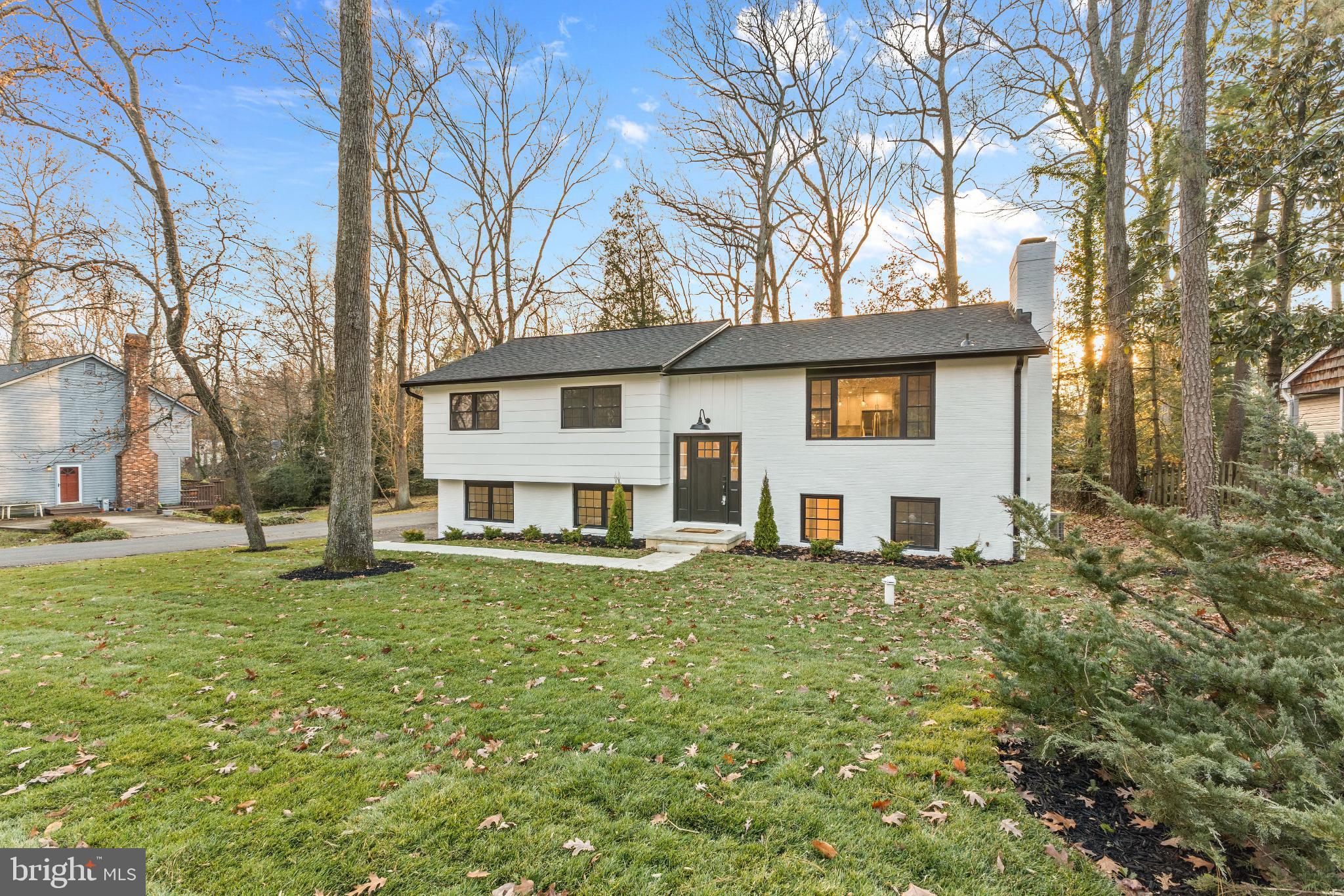 ANNAPOLIS ROADS - Residential