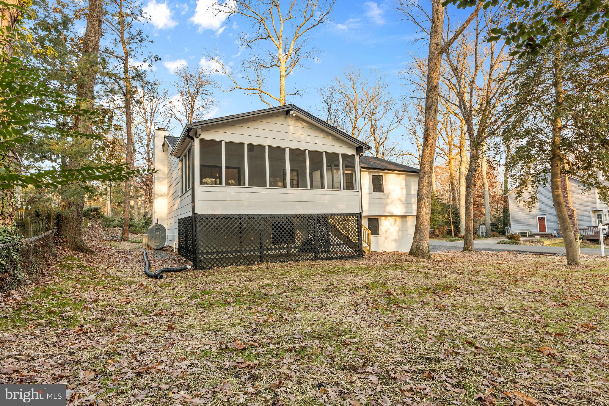 ANNAPOLIS ROADS - Residential