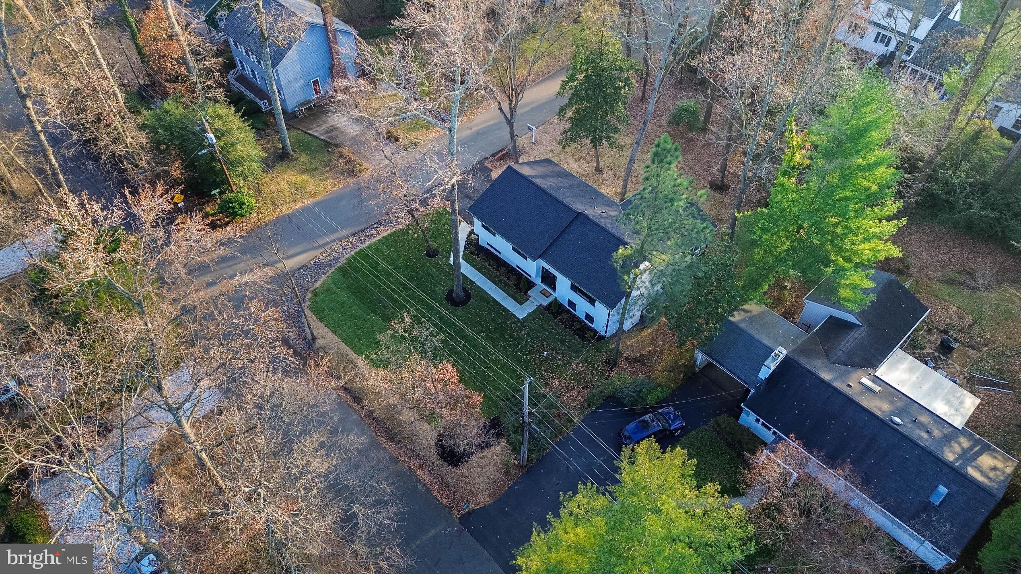 ANNAPOLIS ROADS - Residential