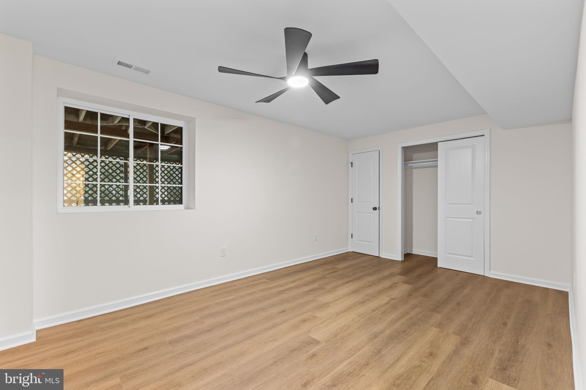 ANNAPOLIS ROADS - Residential