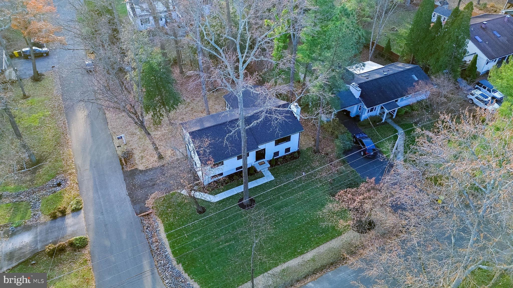 ANNAPOLIS ROADS - Residential